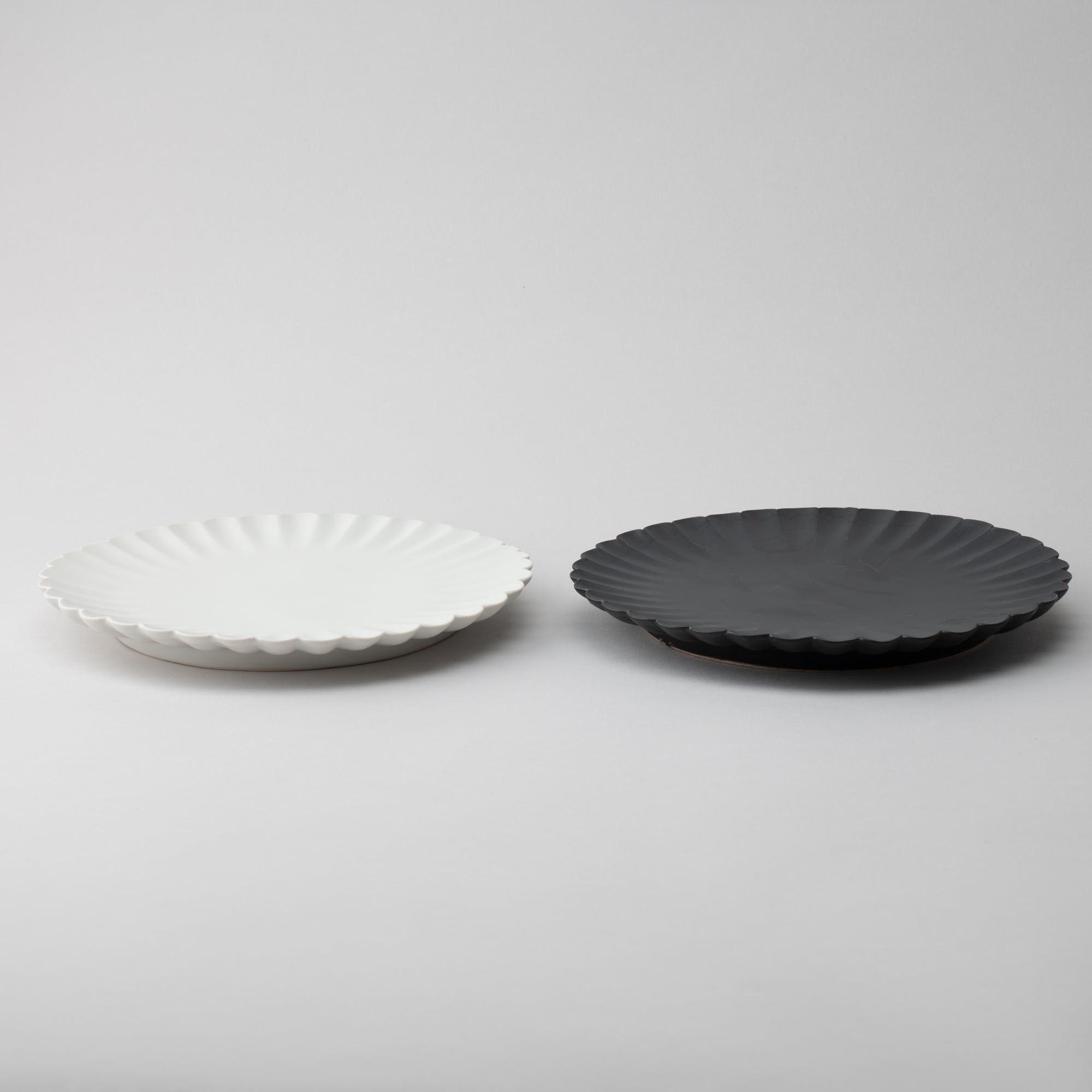 RINKA Usuki Round Plate - MUSUBI KILN - Quality Japanese Tableware and Gift