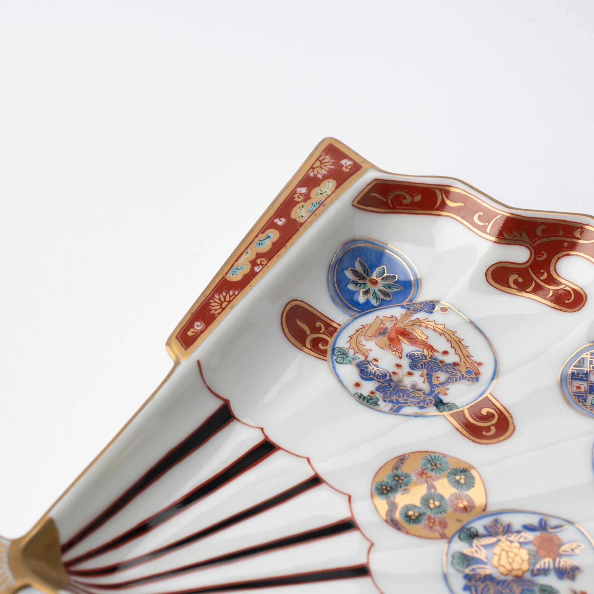 Rinkuro Kiln Old Imari Akadami Phoenix Fan - shaped Plate - MUSUBI KILN - Quality Japanese Tableware and Gift