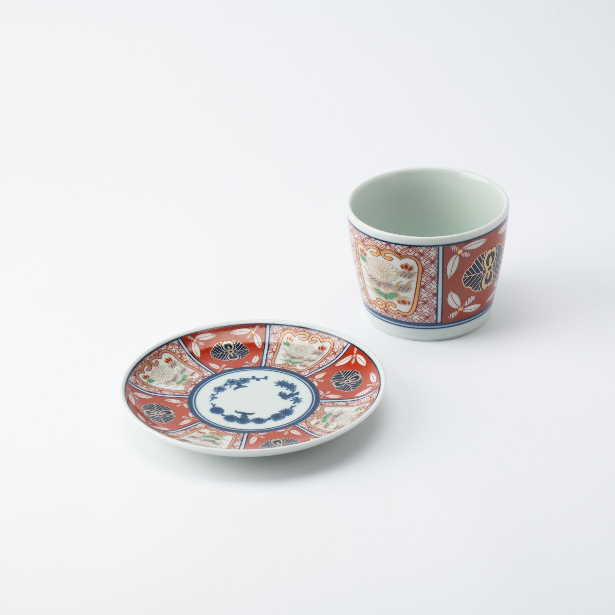 Rinkuro Kiln Old Imari Chrysanthemum Hasami Soba Choko Cup and Saucer - MUSUBI KILN - Quality Japanese Tableware and Gift