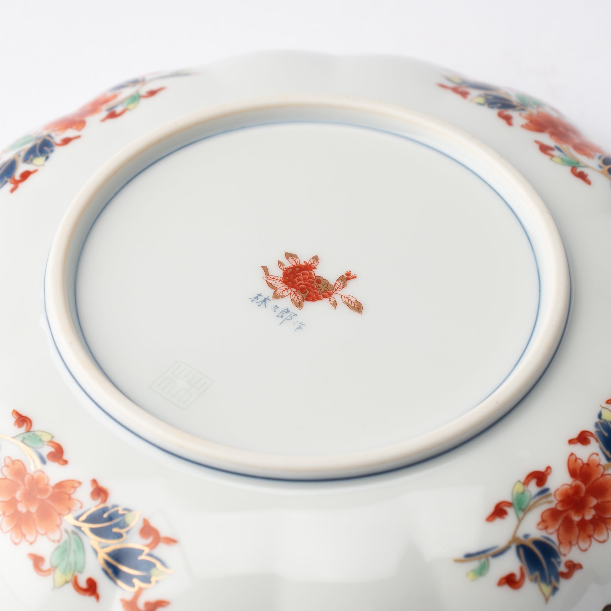 Rinkuro Kiln Old Imari Chrysanthemum Round Plate 6.2in - MUSUBI KILN - Quality Japanese Tableware and Gift