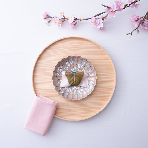 Rinkuro Kiln Old Imari Sakura Hasami Round Plate 6in - MUSUBI KILN - Quality Japanese Tableware and Gift