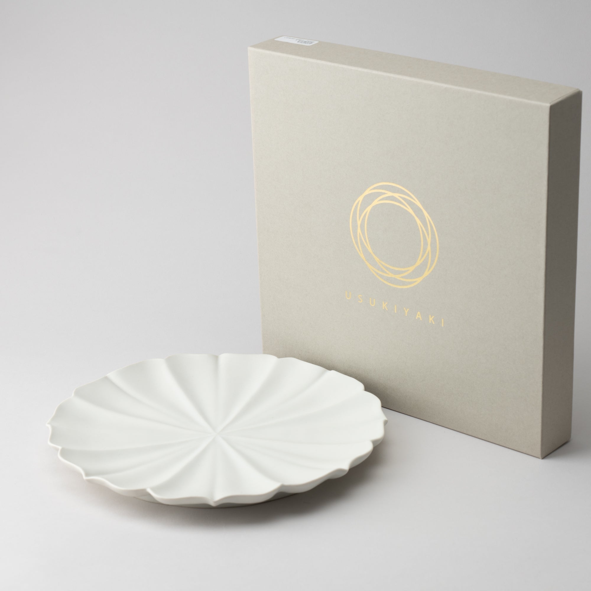 RYOUKA Lotus Petal Usuki Plate L - MUSUBI KILN - Quality Japanese Tableware and Gift