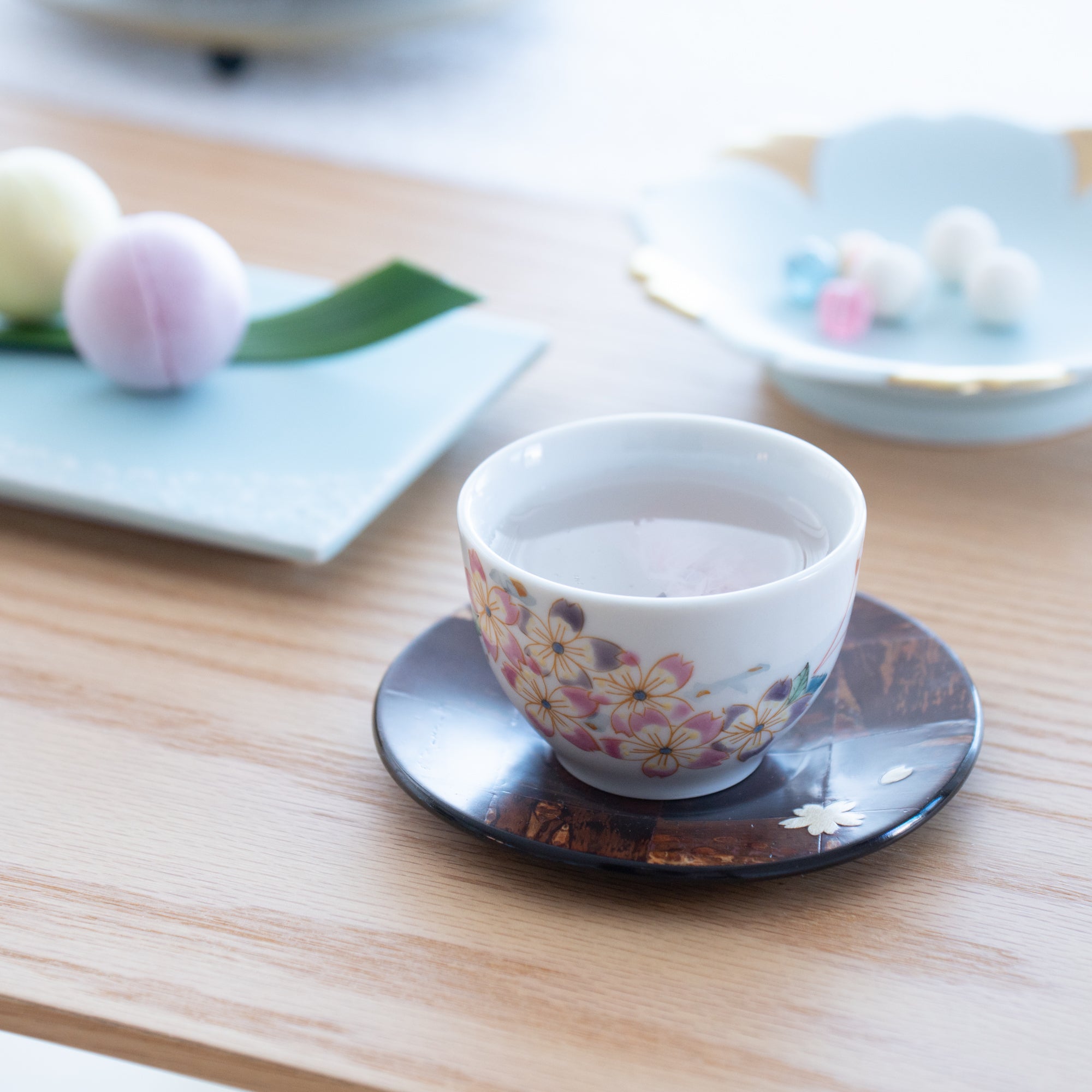 Sakura Kutani Houhin Japanese Teapot Set with 2 Teacups - MUSUBI KILN - Quality Japanese Tableware and Gift