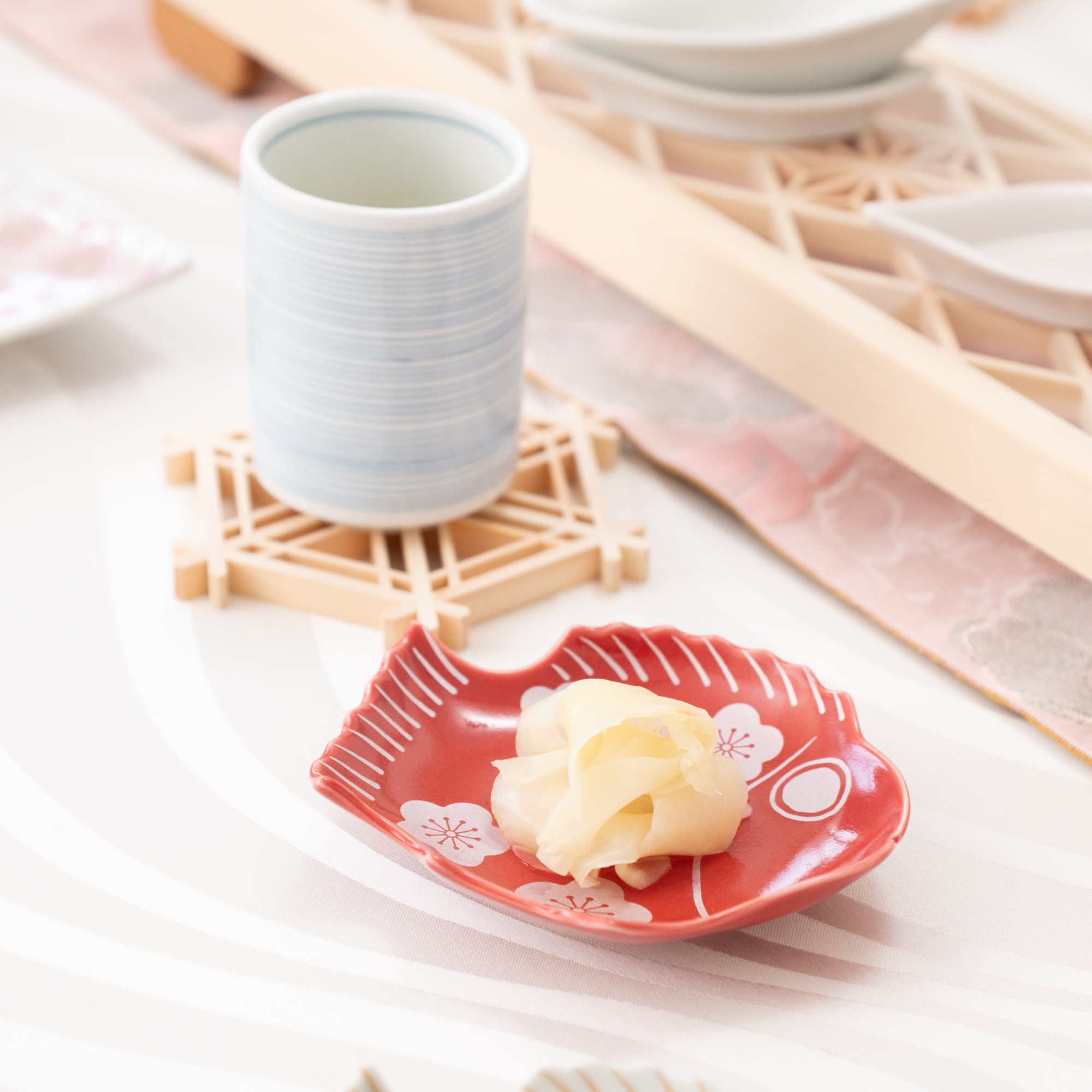 Sea Bream - shaped Hasami Sauce Plate - MUSUBI KILN - Quality Japanese Tableware and Gift