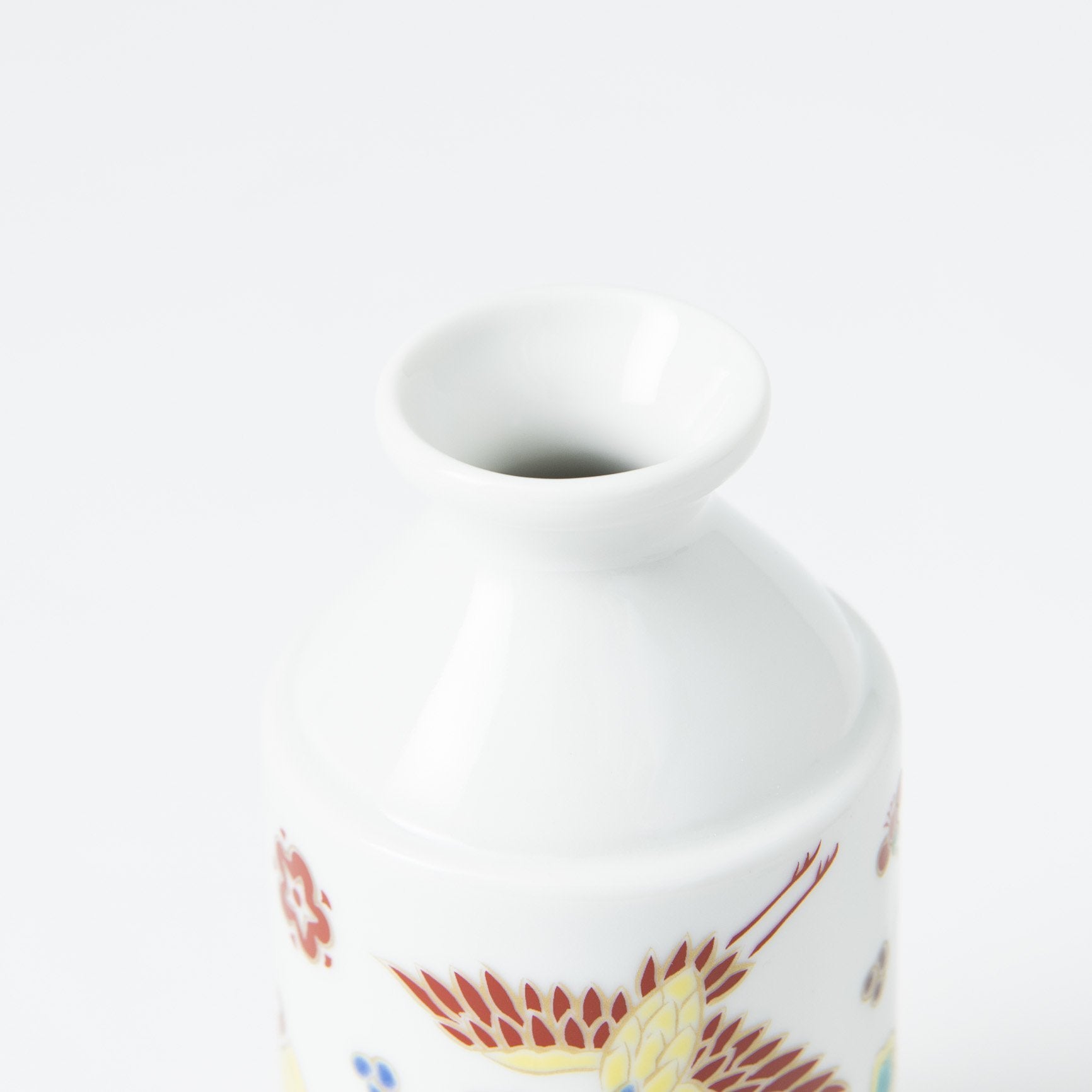 Seikou Kiln Auspicious Omens Kutani Sake Set - MUSUBI KILN - Quality Japanese Tableware and Gift