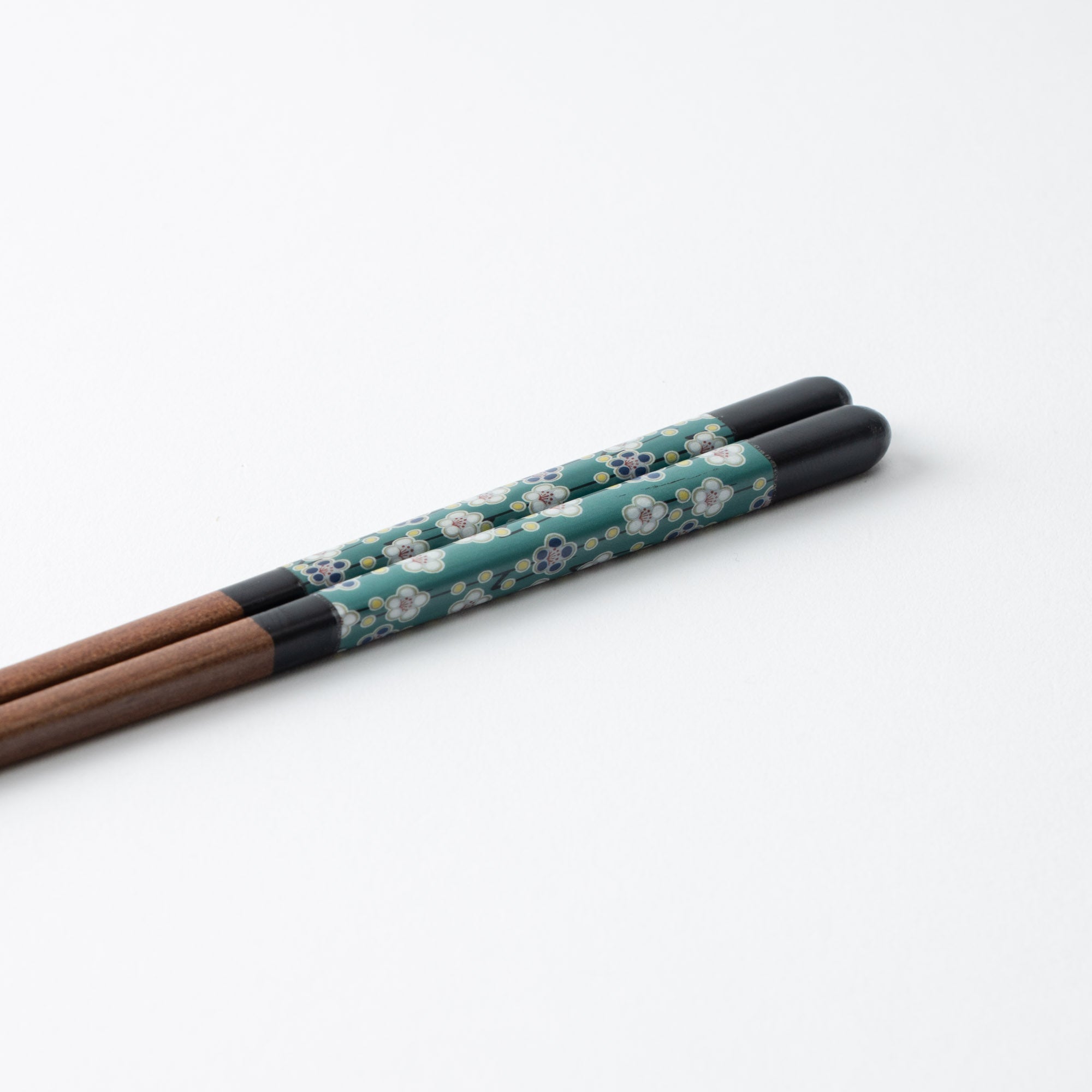 Seikou Kiln Black Kutani Color Reusable Chopsticks 23 cm (9 in) - MUSUBI KILN - Quality Japanese Tableware and Gift