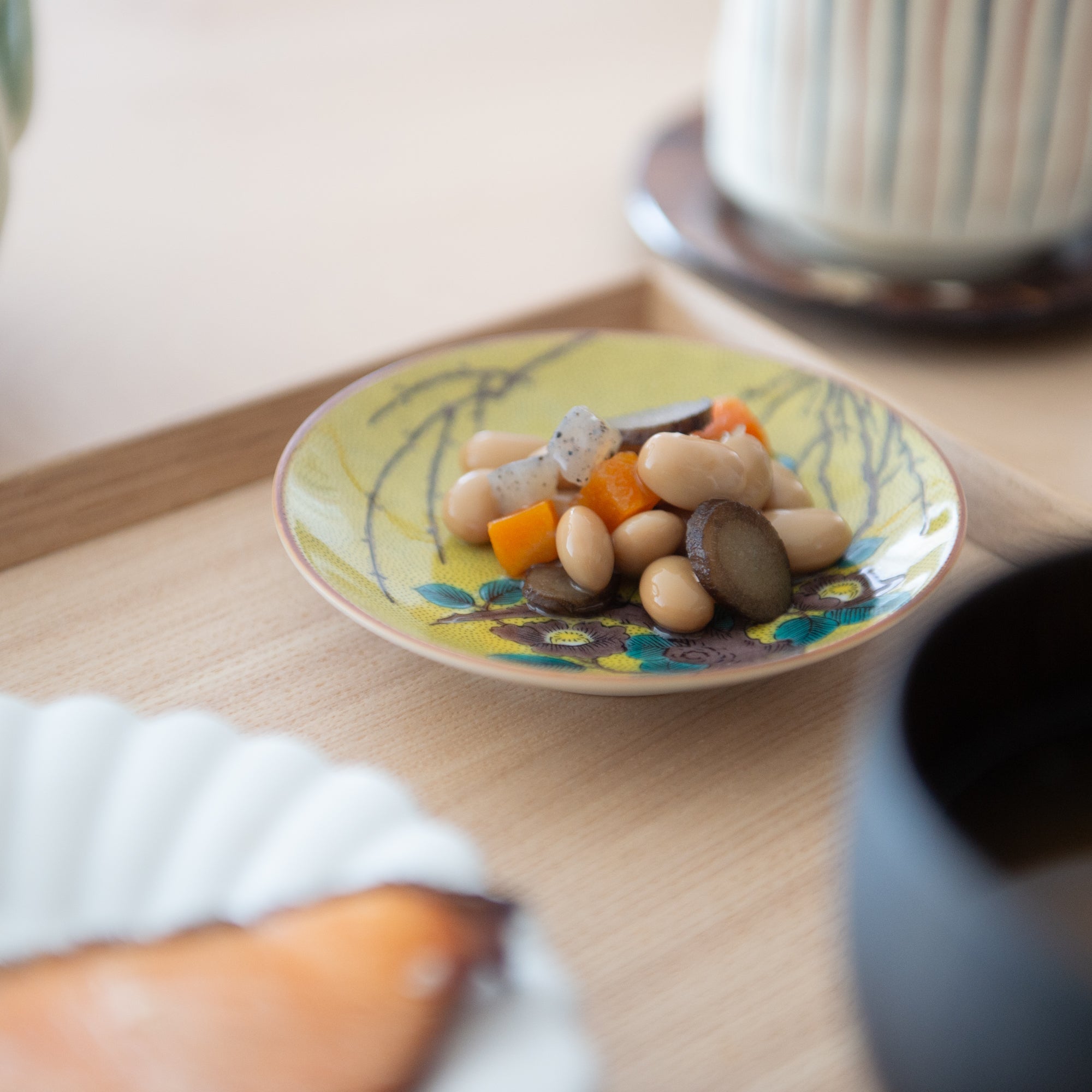 Seikou Kiln Eagle and Willow Kutani Sauce Plate - MUSUBI KILN - Quality Japanese Tableware and Gift