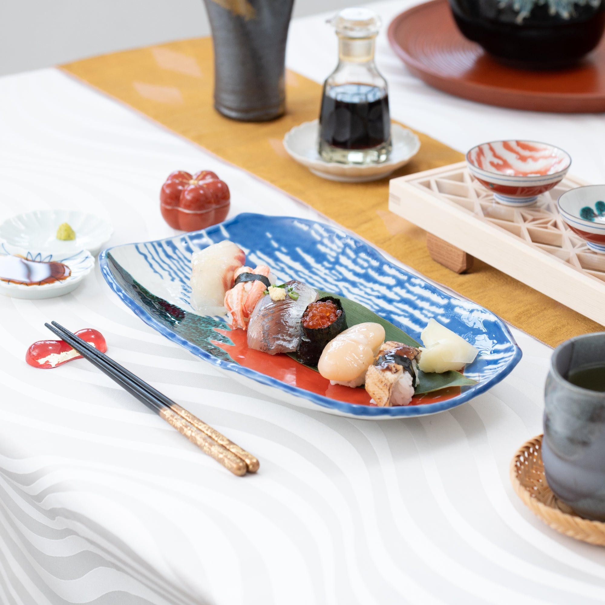 Seikou Kiln Hokusai Fuji Kutani Rectangle Plate - MUSUBI KILN - Quality Japanese Tableware and Gift