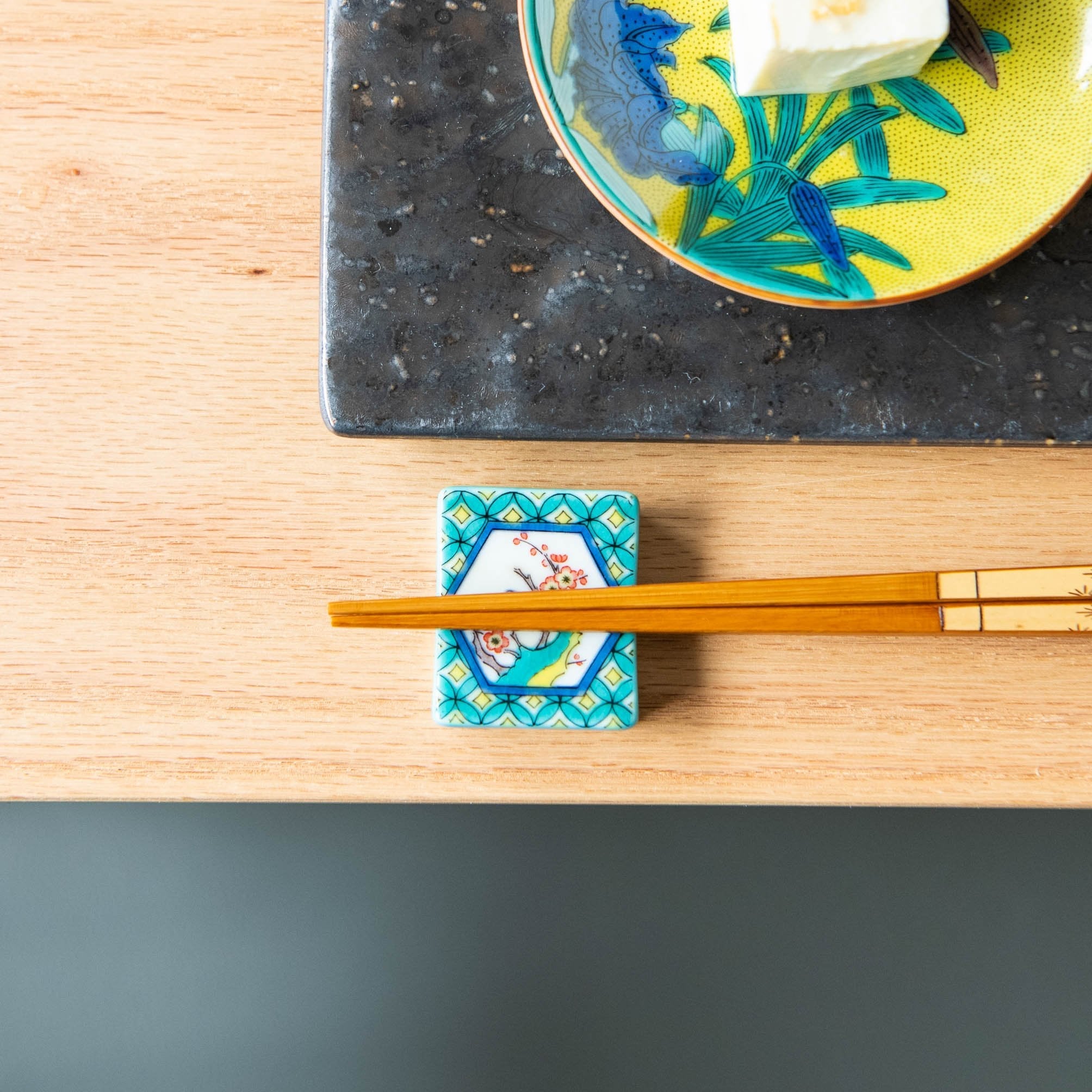 Seikou Kiln Kutani Color Chopstick Rest - MUSUBI KILN - Quality Japanese Tableware and Gift