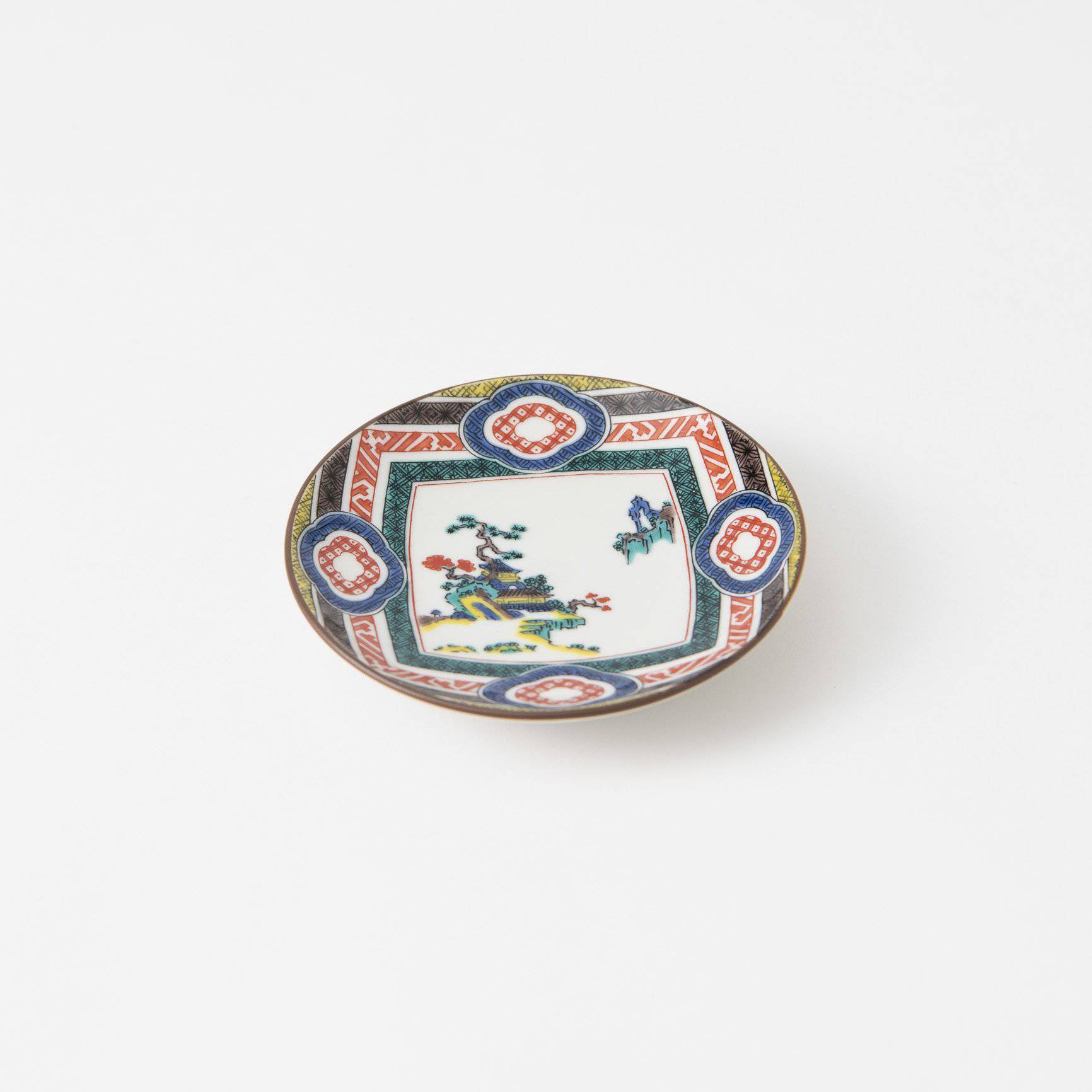 Seikou Kiln Landscape with Flowering Quince Kutani Sauce Plate - MUSUBI KILN - Quality Japanese Tableware and Gift