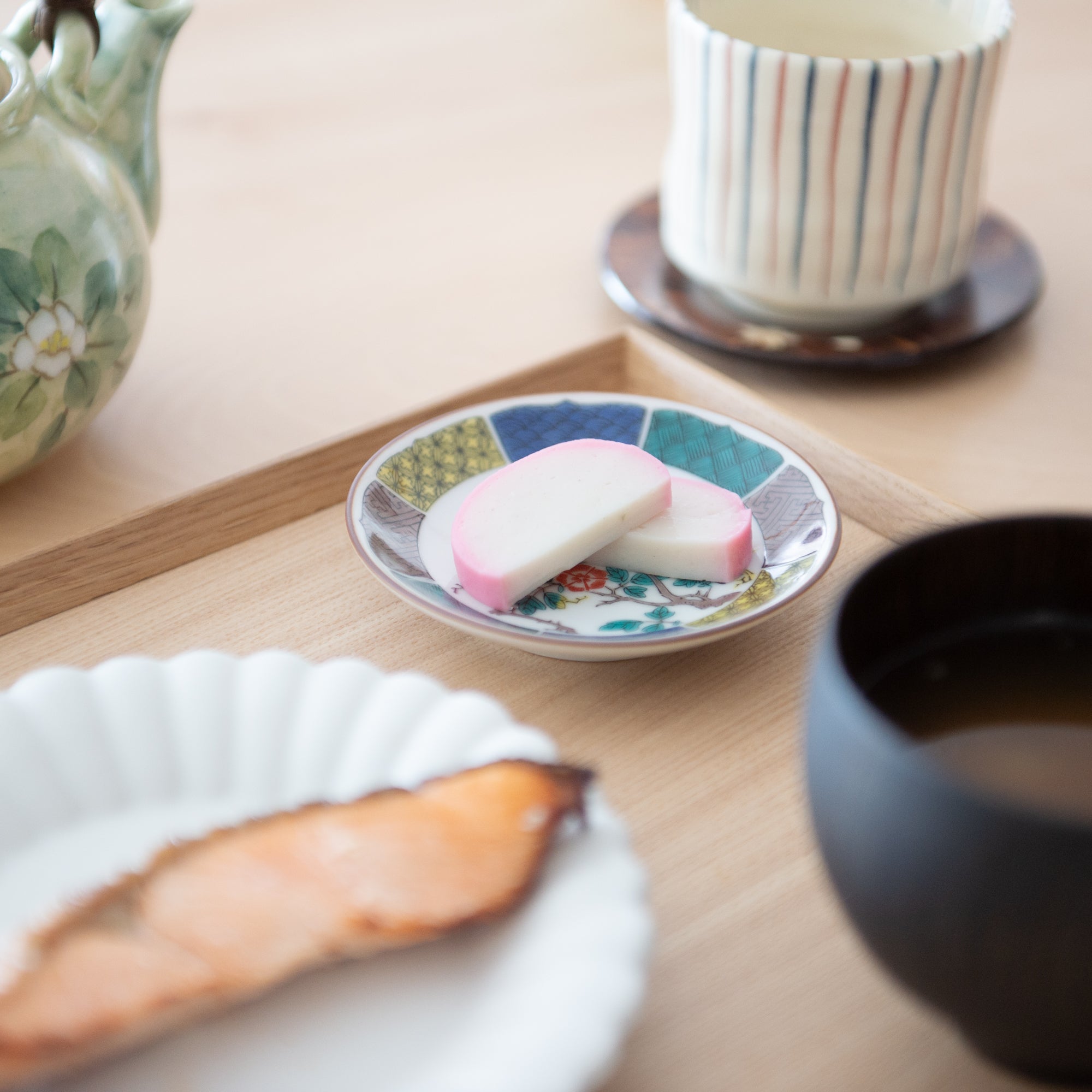 Seikou Kiln Red Flowers and Bird Kutani Sauce Plate - MUSUBI KILN - Quality Japanese Tableware and Gift