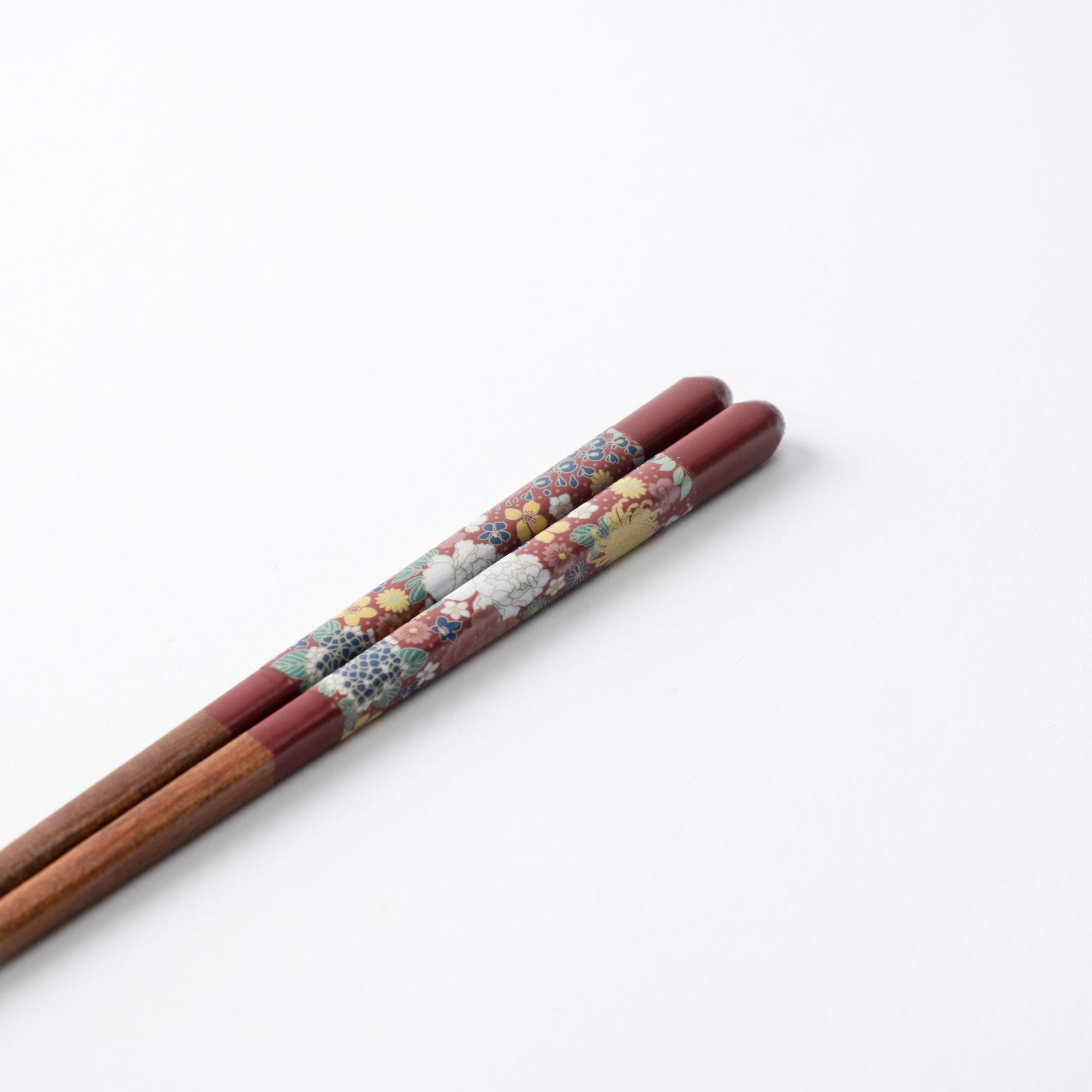 Seikou Kiln Red Kutani Color Reusable Chopsticks 21 cm (8.2 in) - MUSUBI KILN - Quality Japanese Tableware and Gift