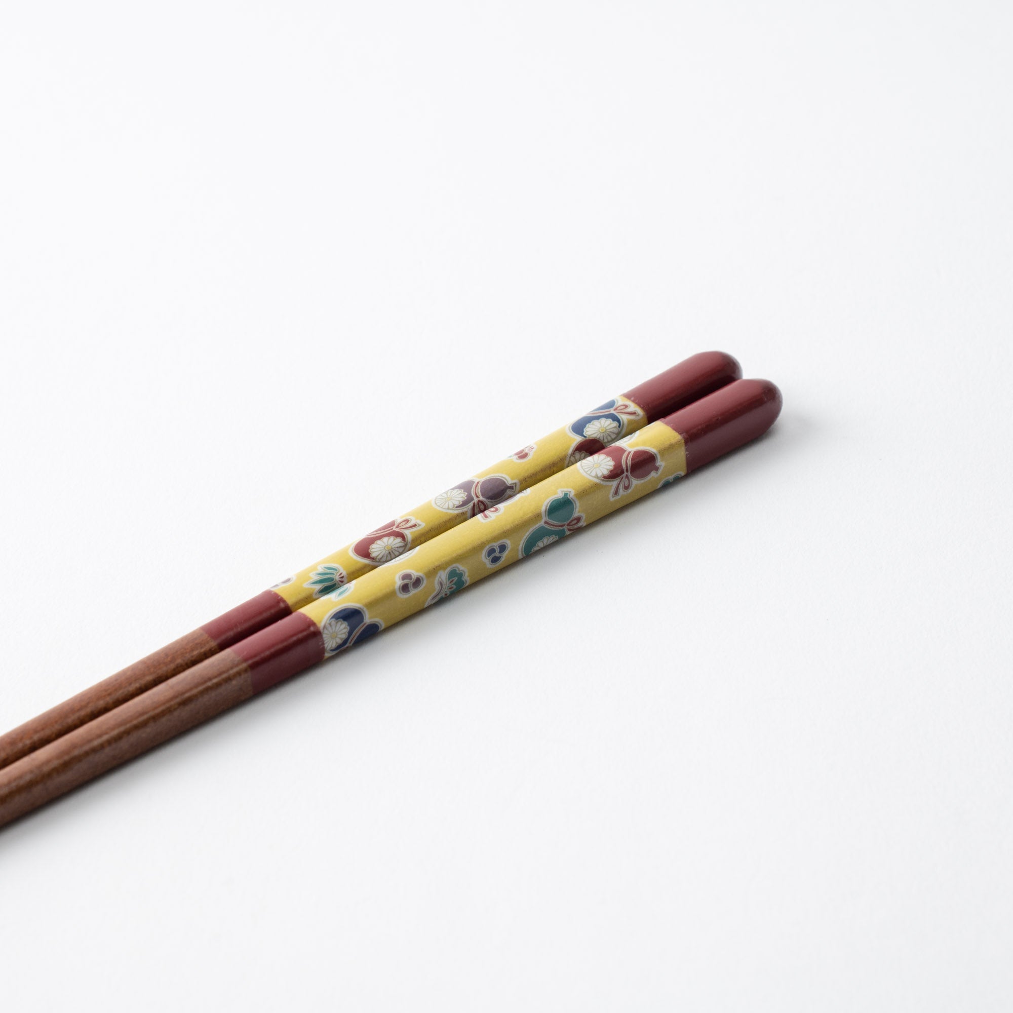 Seikou Kiln Red Kutani Color Reusable Chopsticks 21 cm (8.2 in) - MUSUBI KILN - Quality Japanese Tableware and Gift