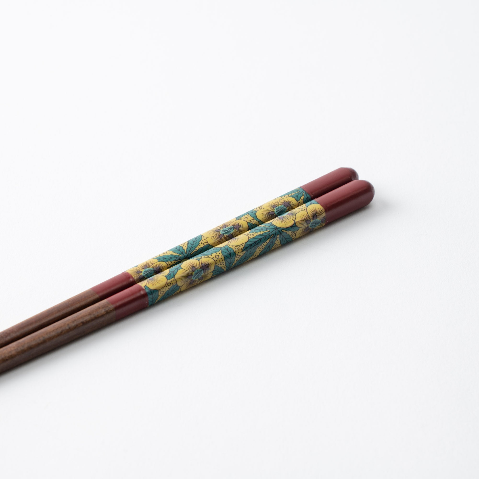 Seikou Kiln Red Kutani Color Reusable Chopsticks 21 cm (8.2 in) - MUSUBI KILN - Quality Japanese Tableware and Gift