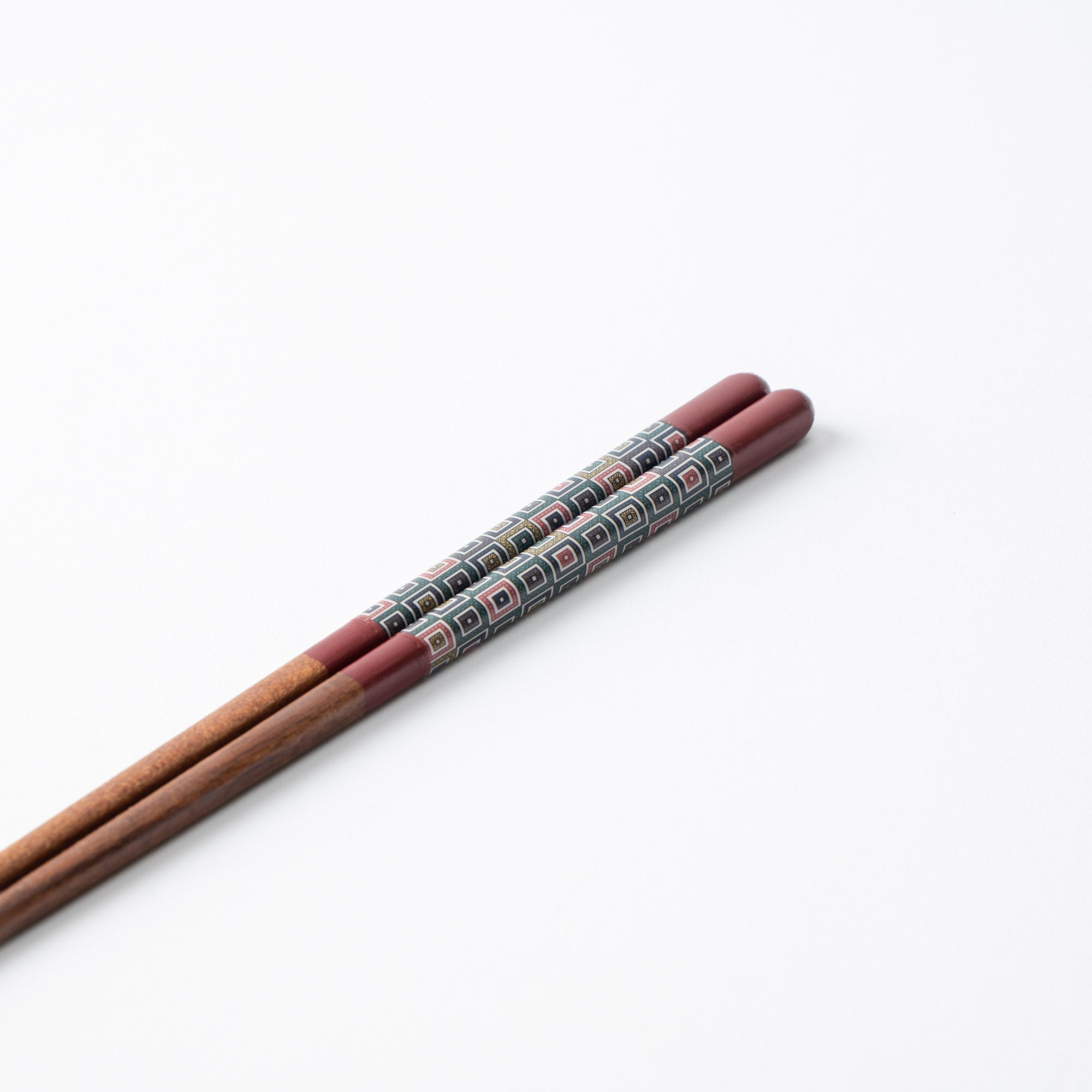 Seikou Kiln Red Kutani Color Reusable Chopsticks 21 cm (8.2 in) - MUSUBI KILN - Quality Japanese Tableware and Gift