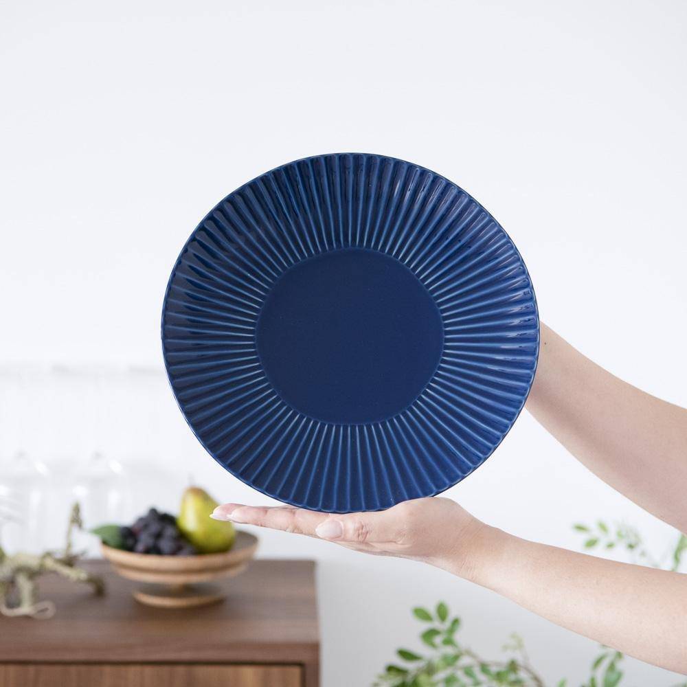 SHINOGI Lapis Lazuli Hasami Round Plate - MUSUBI KILN - Quality Japanese Tableware and Gift