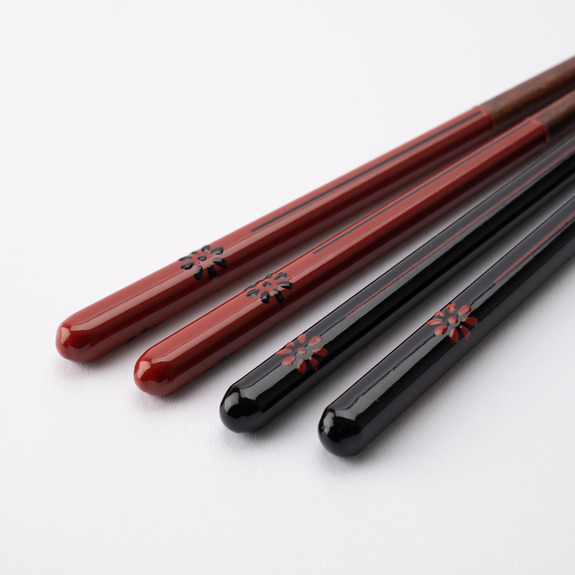 Shishimai Wakasa Lacquerware Chopsticks 23 cm (9 in) / 21 cm (8.3 in) and Chopstick Rests (Set of Two) - MUSUBI KILN - Quality Japanese Tableware and Gift