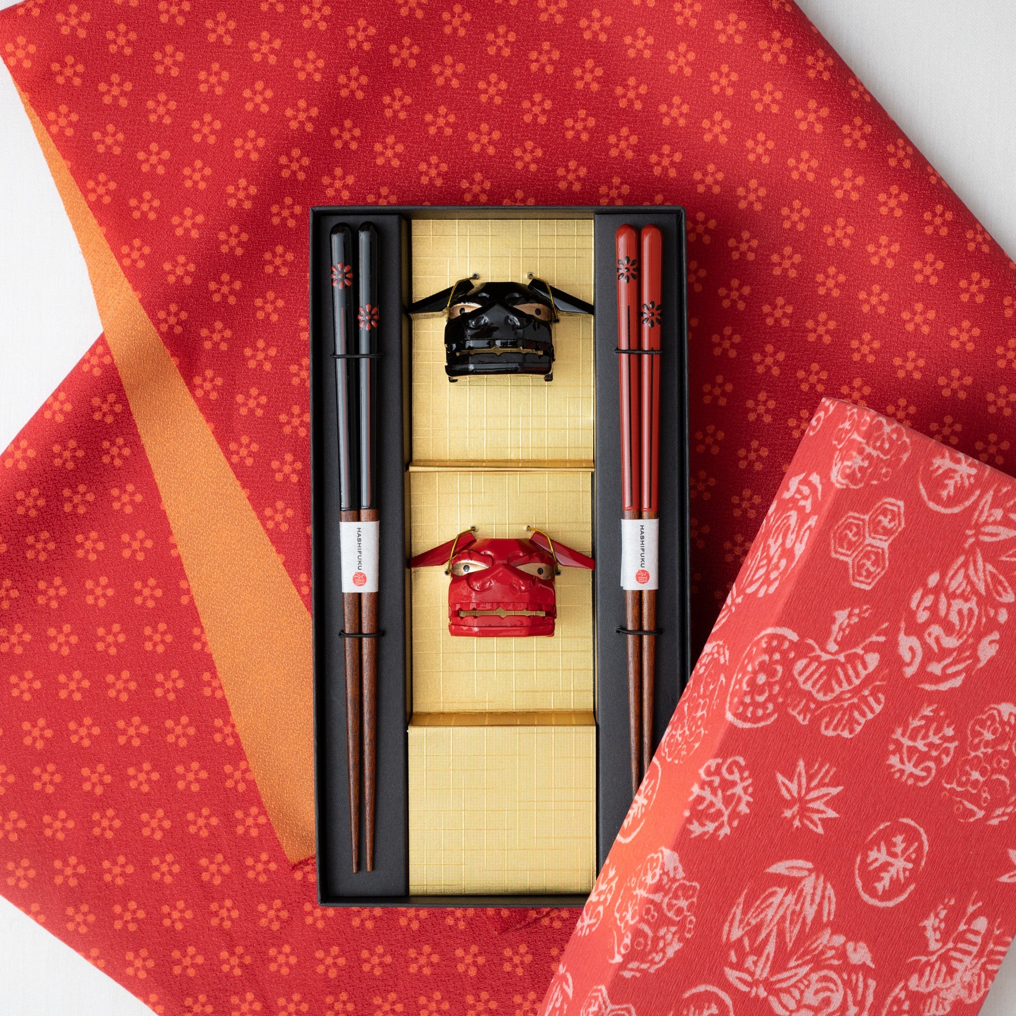 Shishimai Wakasa Lacquerware Chopsticks 23 cm (9 in) / 21 cm (8.3 in) and Chopstick Rests (Set of Two) - MUSUBI KILN - Quality Japanese Tableware and Gift