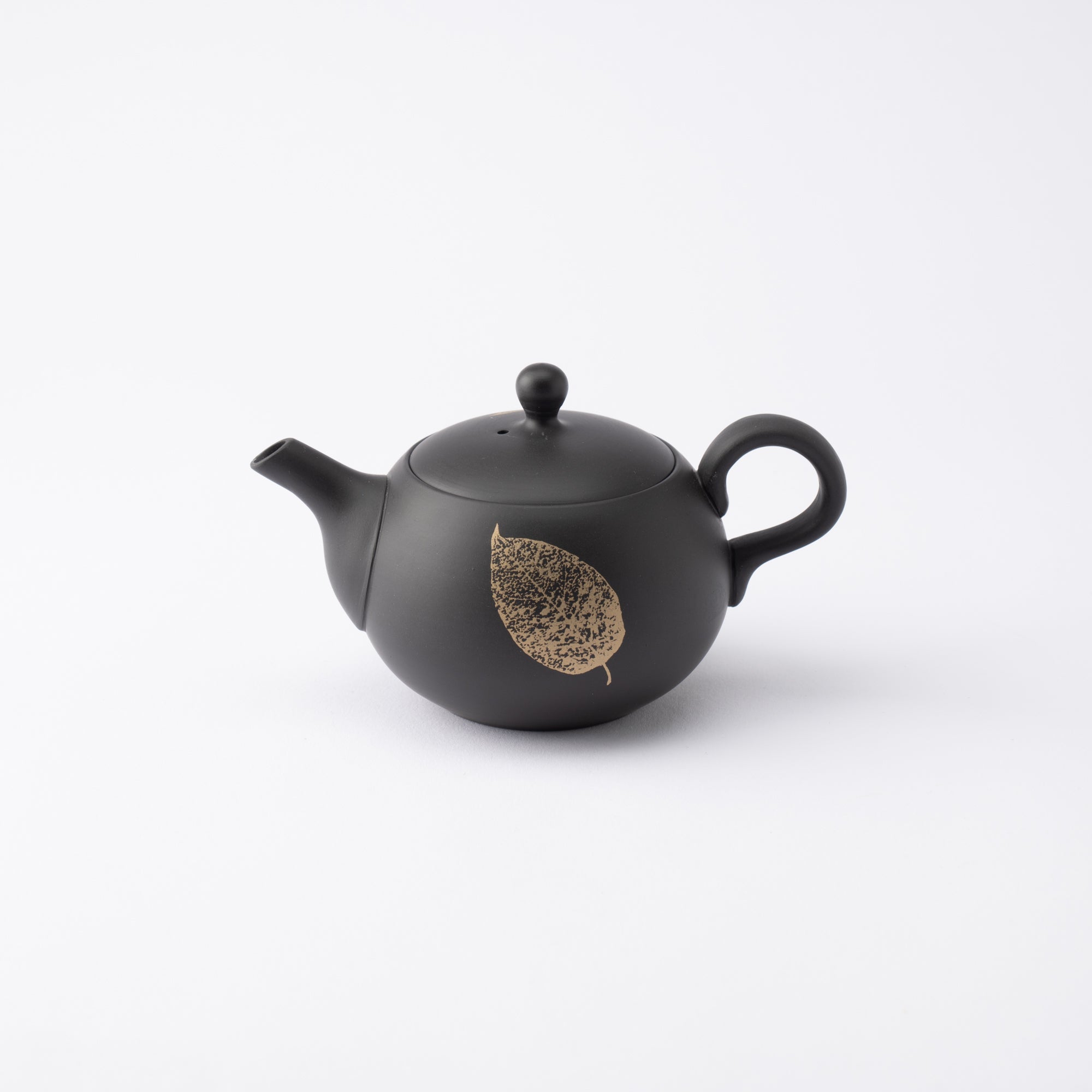 Shoho Black Leaf Tokoname Japanese Teapot Set 6.1oz(180ml) - Sasame and Ceramesh - MUSUBI KILN - Quality Japanese Tableware and Gift