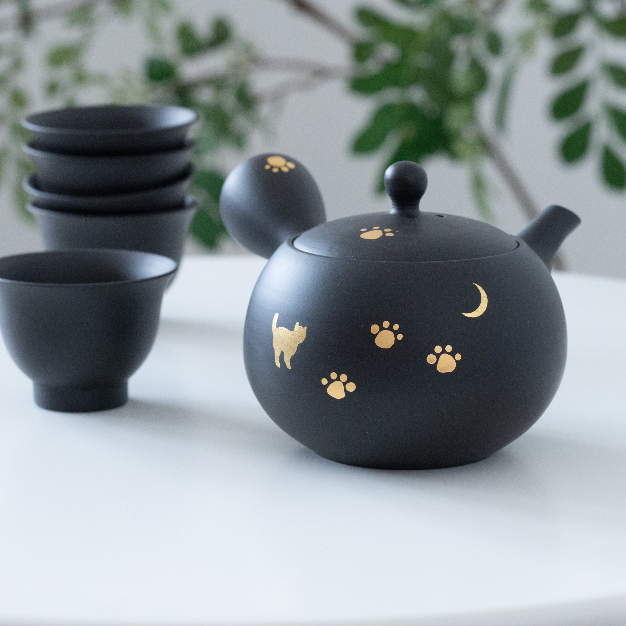 Shoho Moon And Cat Stroll Tokoname Japanese Teapot Set 6.8oz(200ml) - Sasame and Ceramesh - MUSUBI KILN - Quality Japanese Tableware and Gift