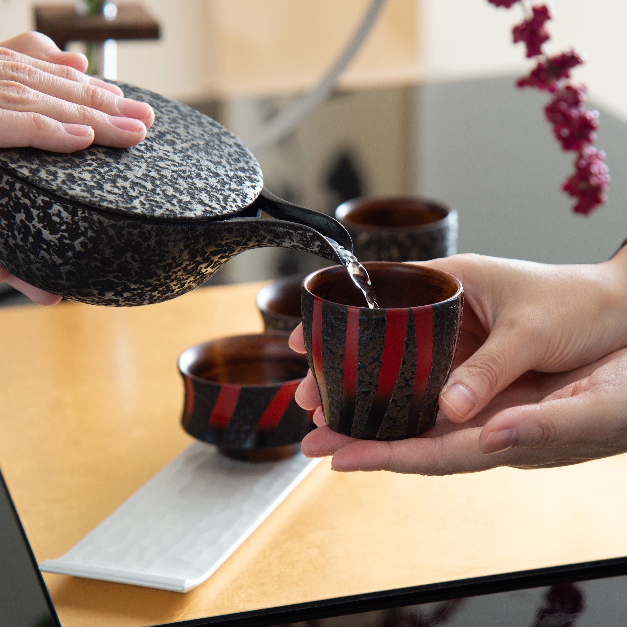 Sinra Line Kagawa Lacquerware Guinomi Sake Cup - MUSUBI KILN - Quality Japanese Tableware and Gift