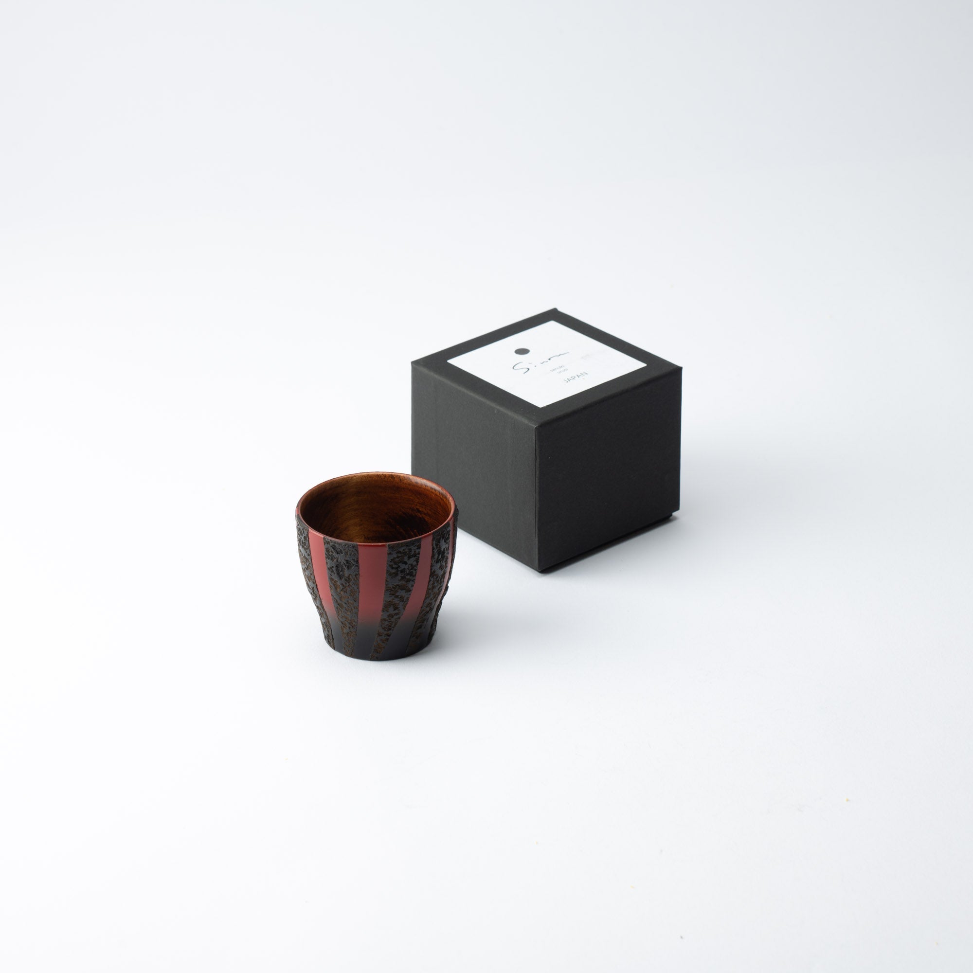 Sinra Line Kagawa Lacquerware Guinomi Sake Cup - MUSUBI KILN - Quality Japanese Tableware and Gift