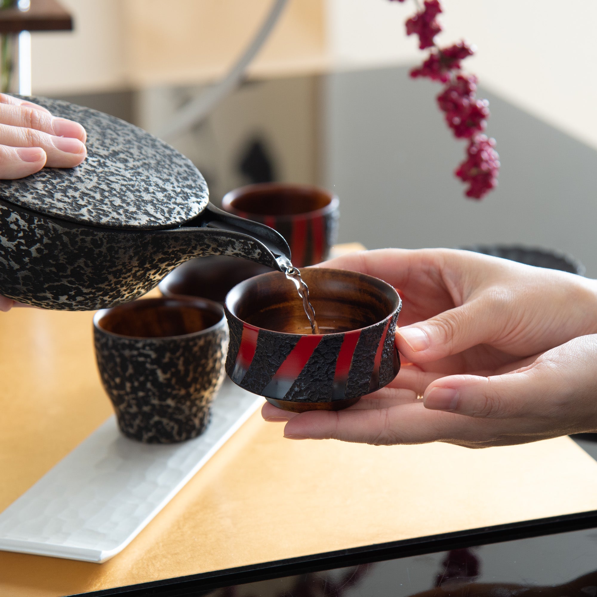 Sinra Line Kagawa Lacquerware Wide Guinomi Sake Cup - MUSUBI KILN - Quality Japanese Tableware and Gift