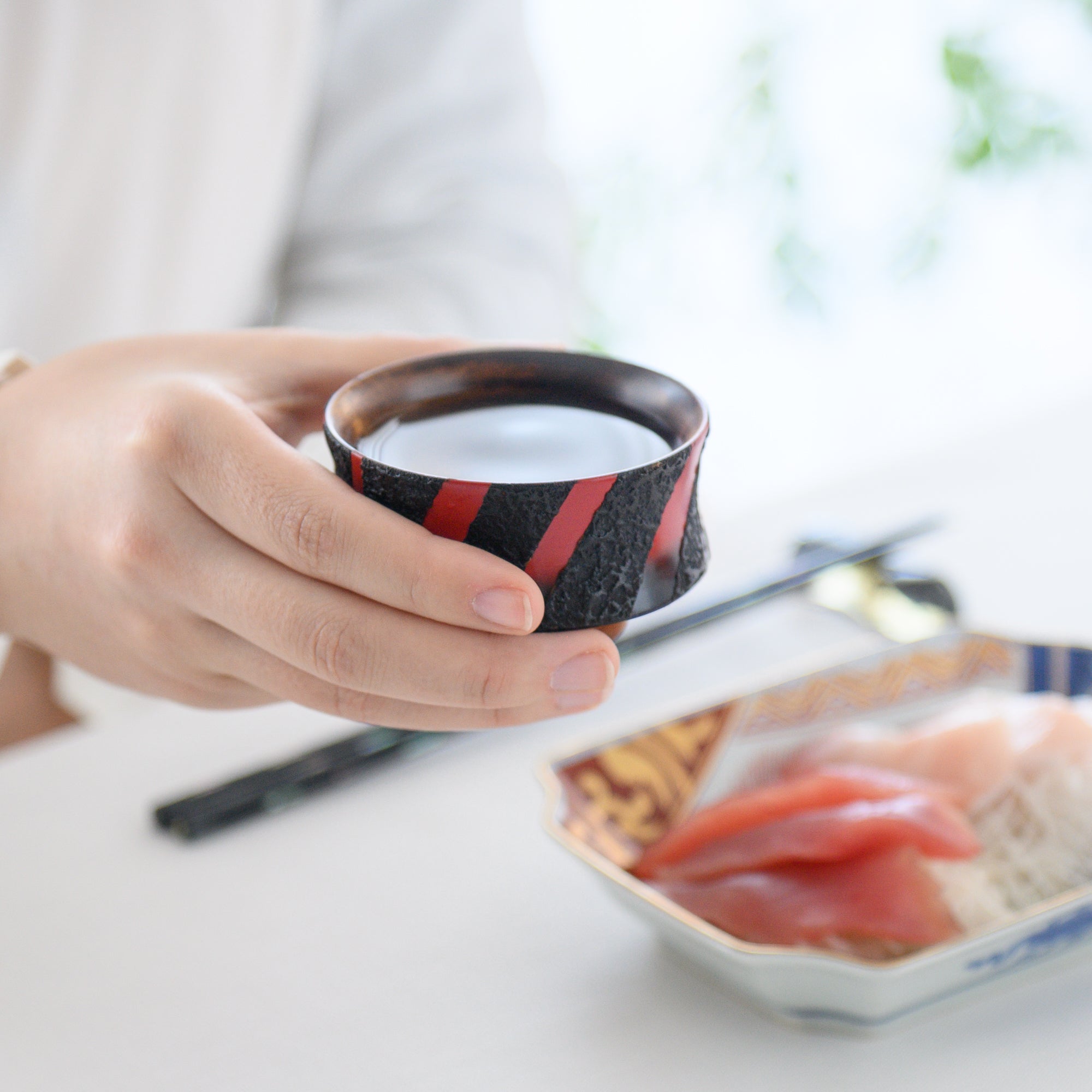 Sinra Line Kagawa Lacquerware Wide Guinomi Sake Cup - MUSUBI KILN - Quality Japanese Tableware and Gift