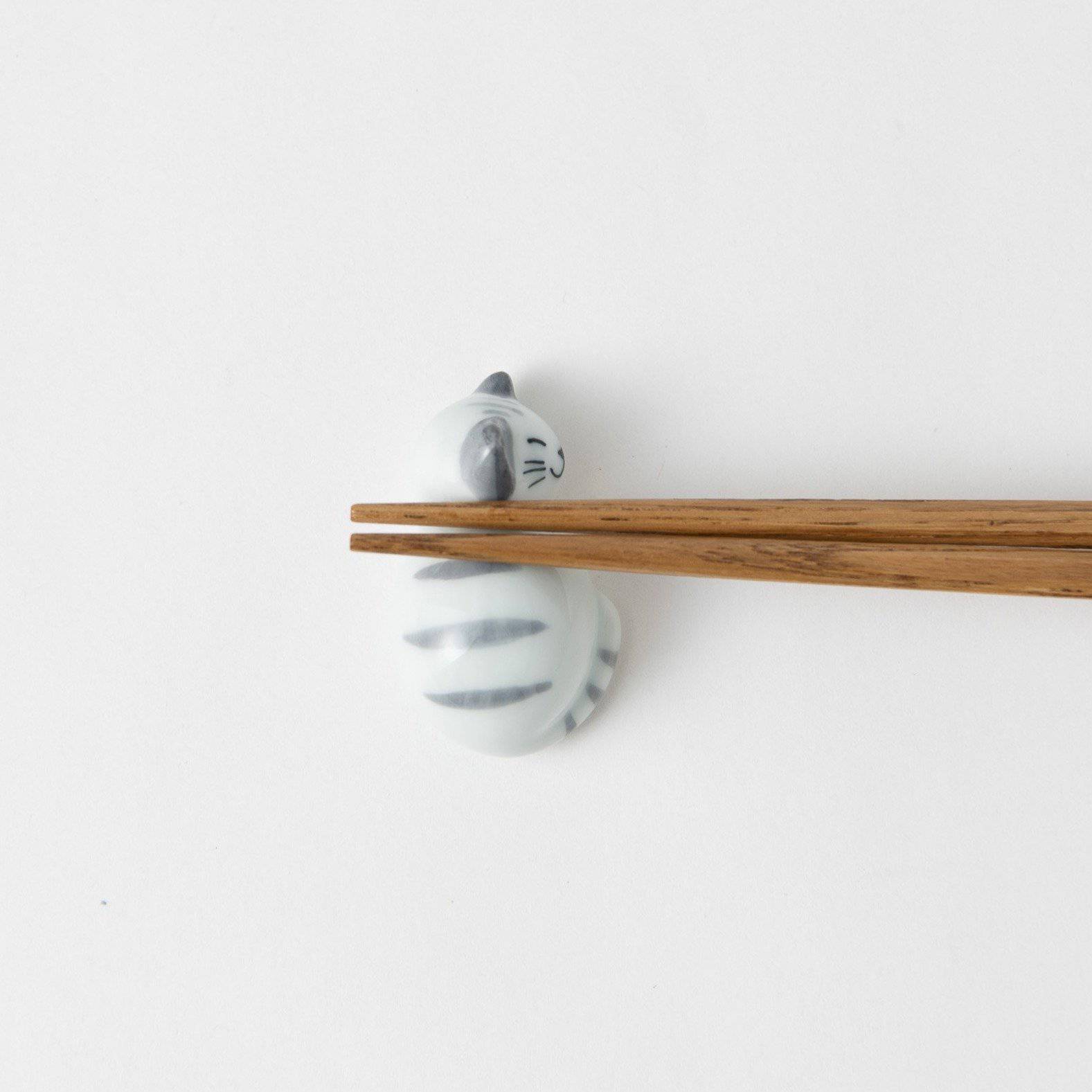 Sleeping Tabby Cat Hasami Chopstick Rest - MUSUBI KILN - Quality Japanese Tableware and Gift