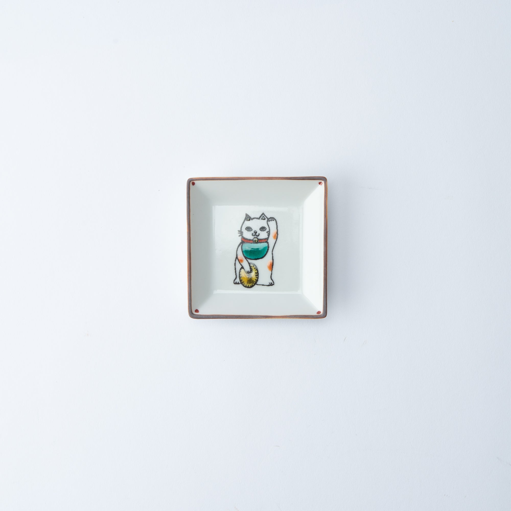 Soukyu Kiln Lucky Cat Kutani Sauce Plate - MUSUBI KILN - Quality Japanese Tableware and Gift