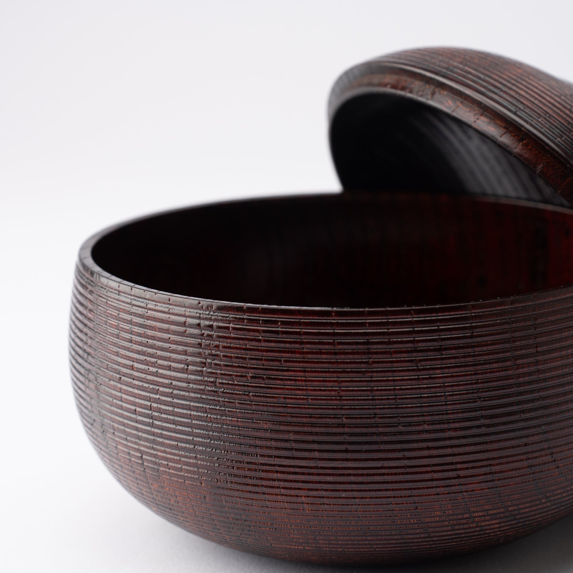 Suji - biki Zelkova Yamanaka Lacquerware Candy Box - MUSUBI KILN - Quality Japanese Tableware and Gift