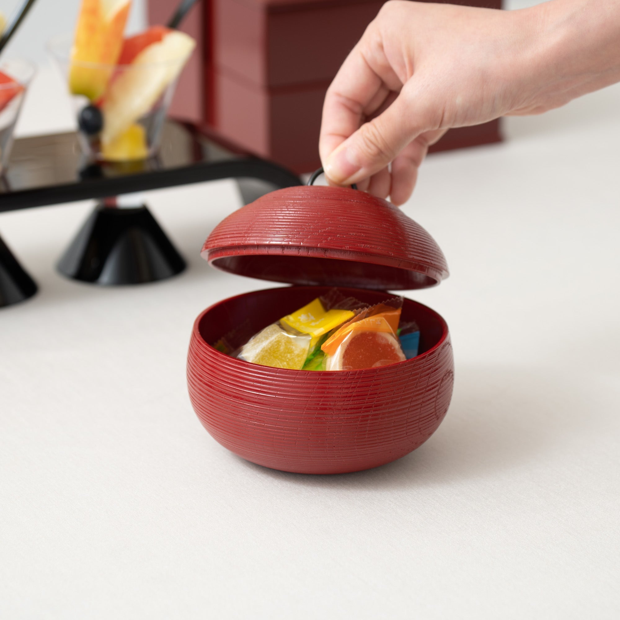 Suji - biki Zelkova Yamanaka Lacquerware Candy Box - MUSUBI KILN - Quality Japanese Tableware and Gift