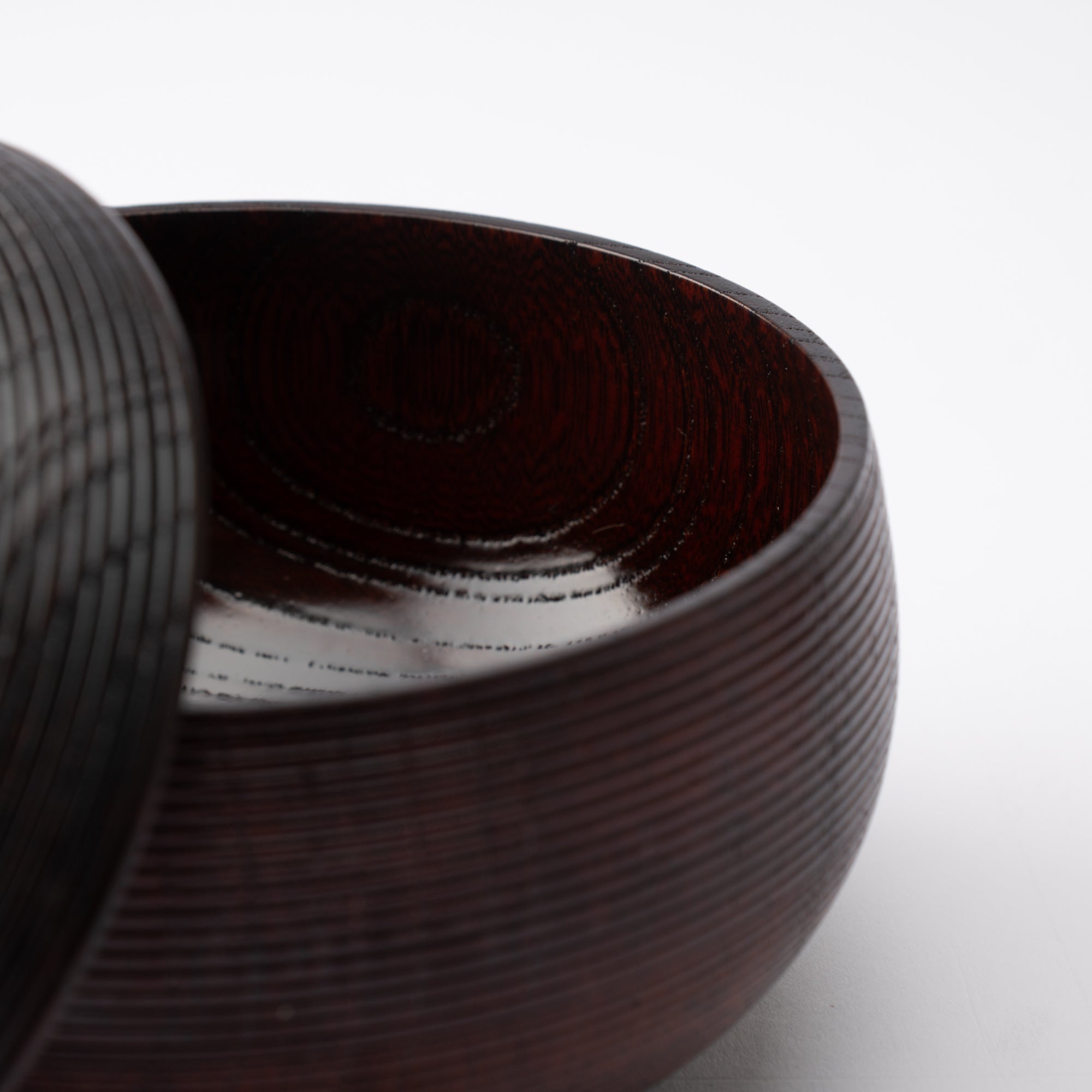 Suji - biki Zelkova Yamanaka Lacquerware Candy Box - MUSUBI KILN - Quality Japanese Tableware and Gift