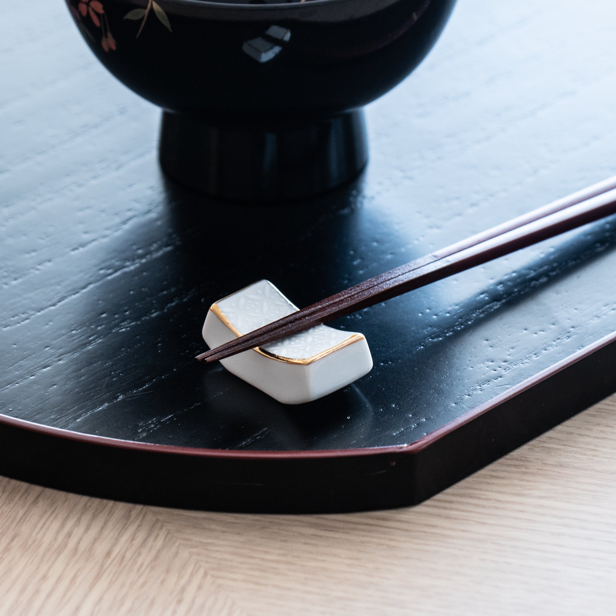 Syuzando White Shippou Kutani Chopstick Rest Set - MUSUBI KILN - Quality Japanese Tableware and Gift