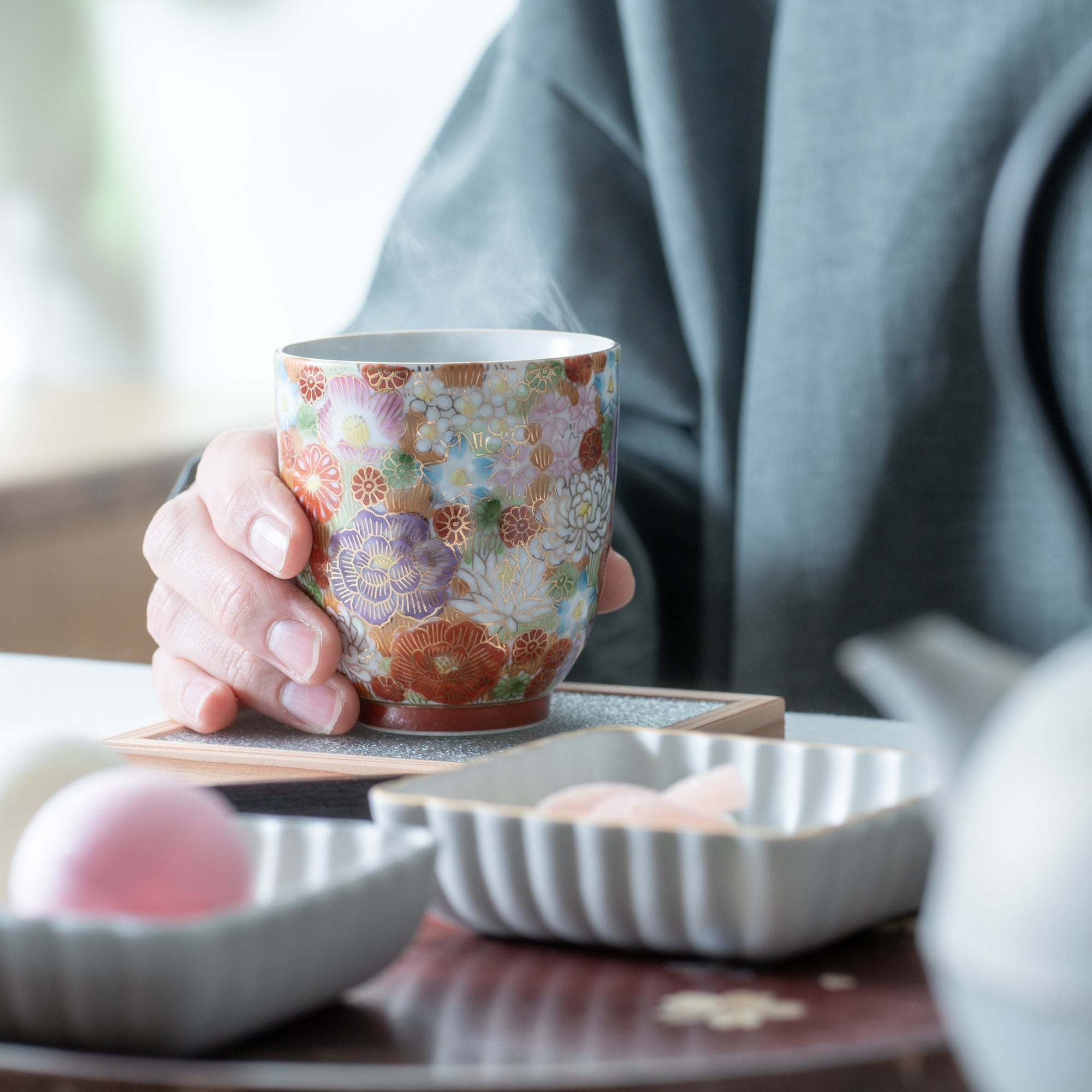 Taishi Kiln Hanazume Kutani Yunomi Japanese Teacup - MUSUBI KILN - Quality Japanese Tableware and Gift