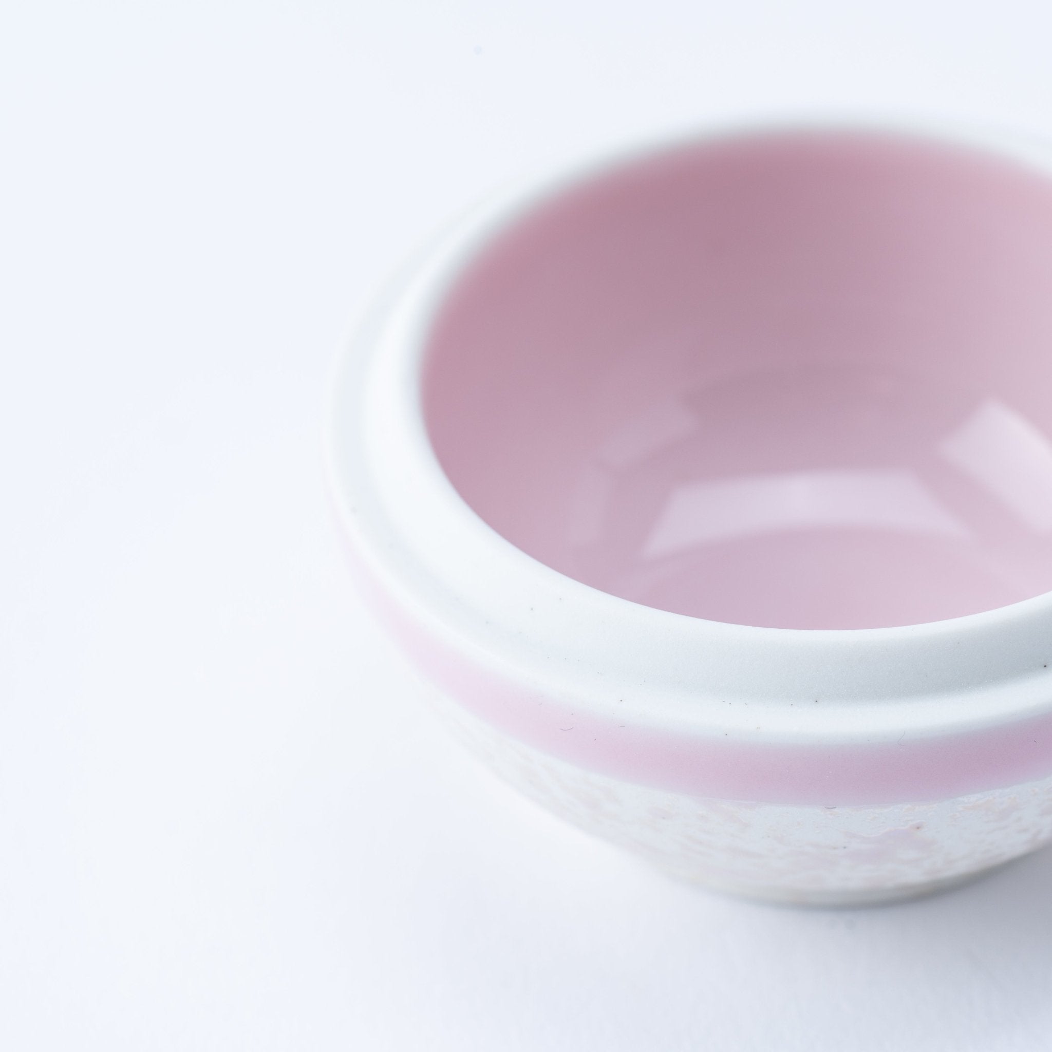 Tasei Kiln Lustrous Pink Sakura Arita Ware Small Candy Box with Lid - MUSUBI KILN - Quality Japanese Tableware and Gift