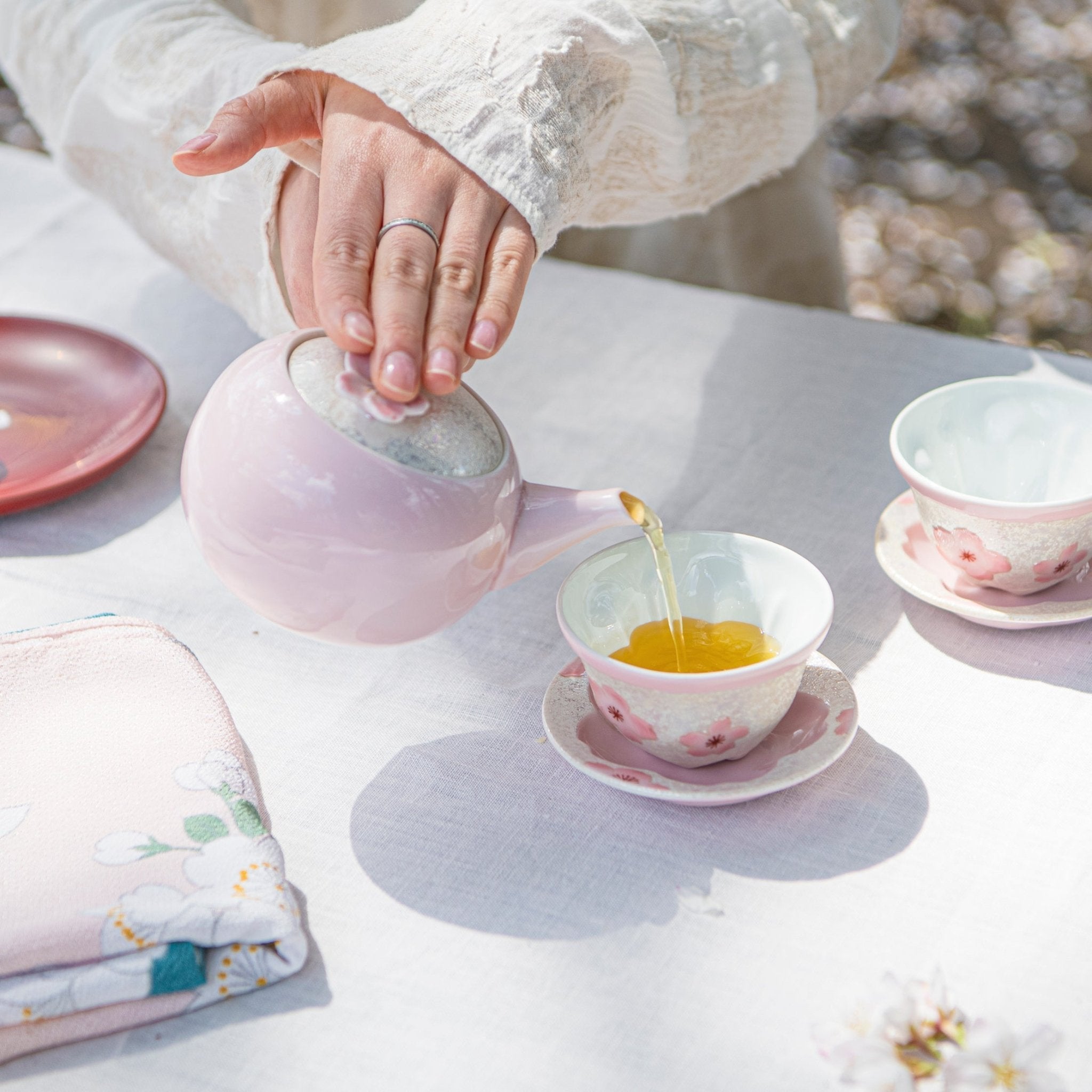 Tasei Kiln Lustrous Sakura Pink Arita Ware Japanese Teapot - MUSUBI KILN - Quality Japanese Tableware and Gift