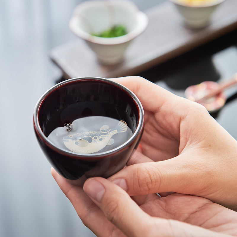 Taya Shikkiten Swimming Pufferfish Wajima Lacquerware Guinomi Sake Cup - MUSUBI KILN - Quality Japanese Tableware and Gift