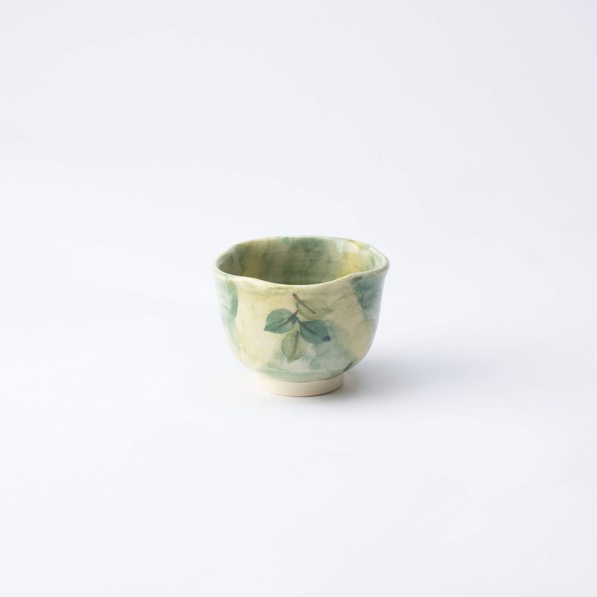 Tosen Kiln Camellia Kiyomizu Ware Japanese Teacup - MUSUBI KILN - Quality Japanese Tableware and Gift