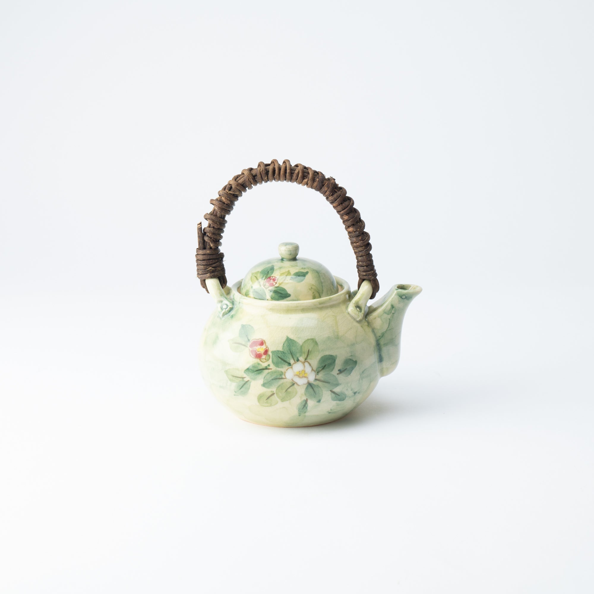 Tosen Kiln Camellia Kiyomizu Ware Teapot 15.8 oz (450 ml) - MUSUBI KILN - Quality Japanese Tableware and Gift