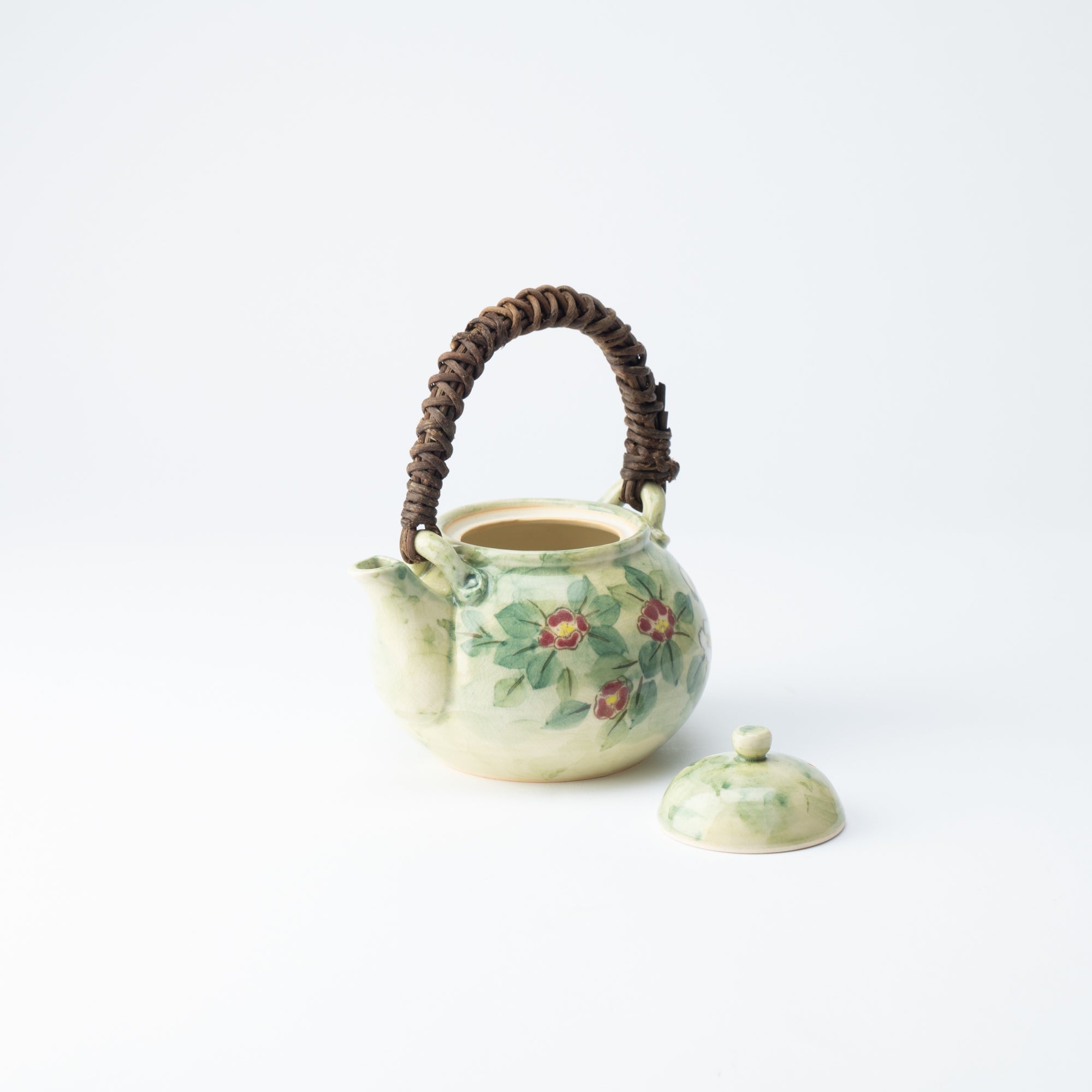 Tosen Kiln Camellia Kiyomizu Ware Teapot 15.8 oz (450 ml) - MUSUBI KILN - Quality Japanese Tableware and Gift