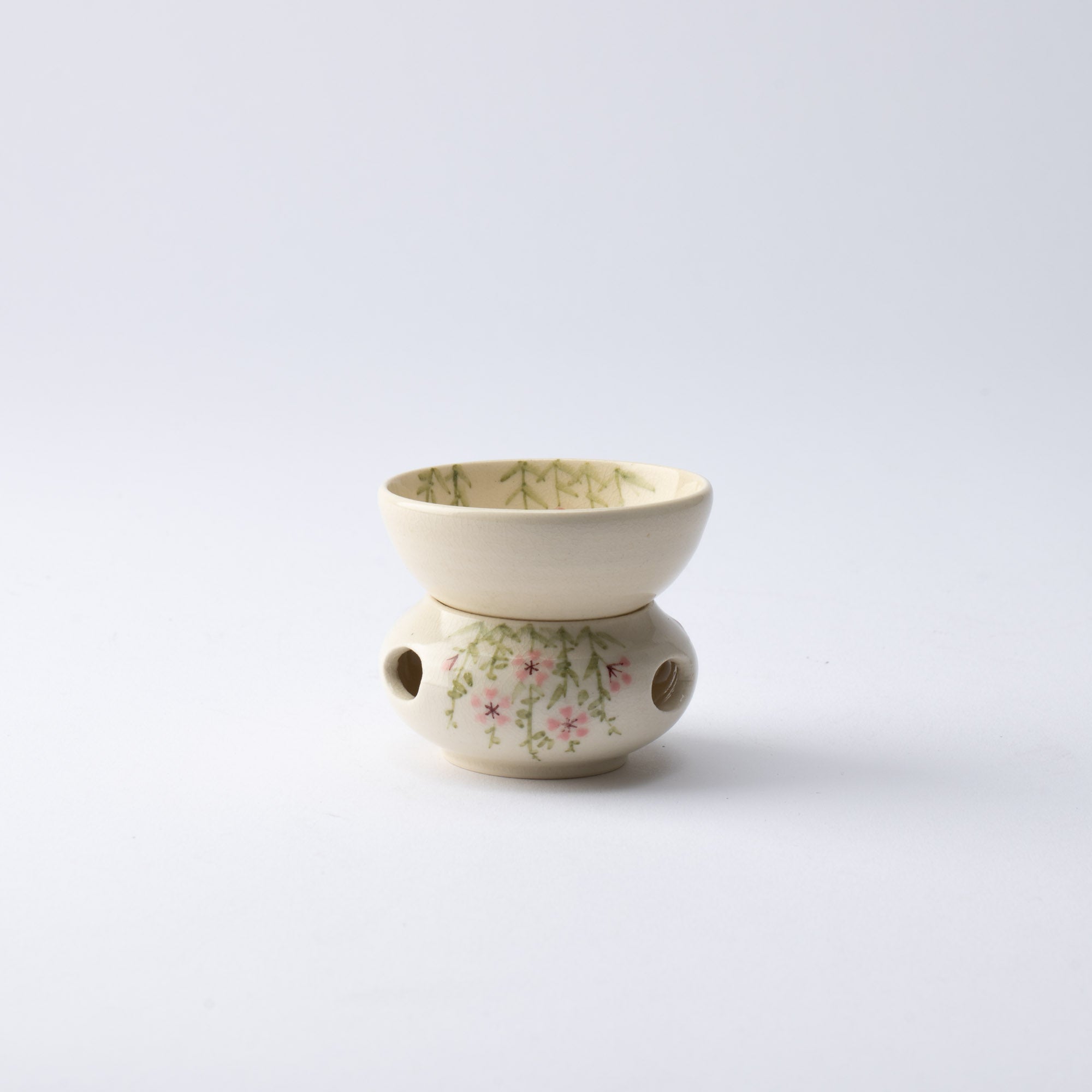 Tosen Kiln Sakura Kiyomizu Ware Sakazuki Flat Sake Cup with Stand - MUSUBI KILN - Quality Japanese Tableware and Gift