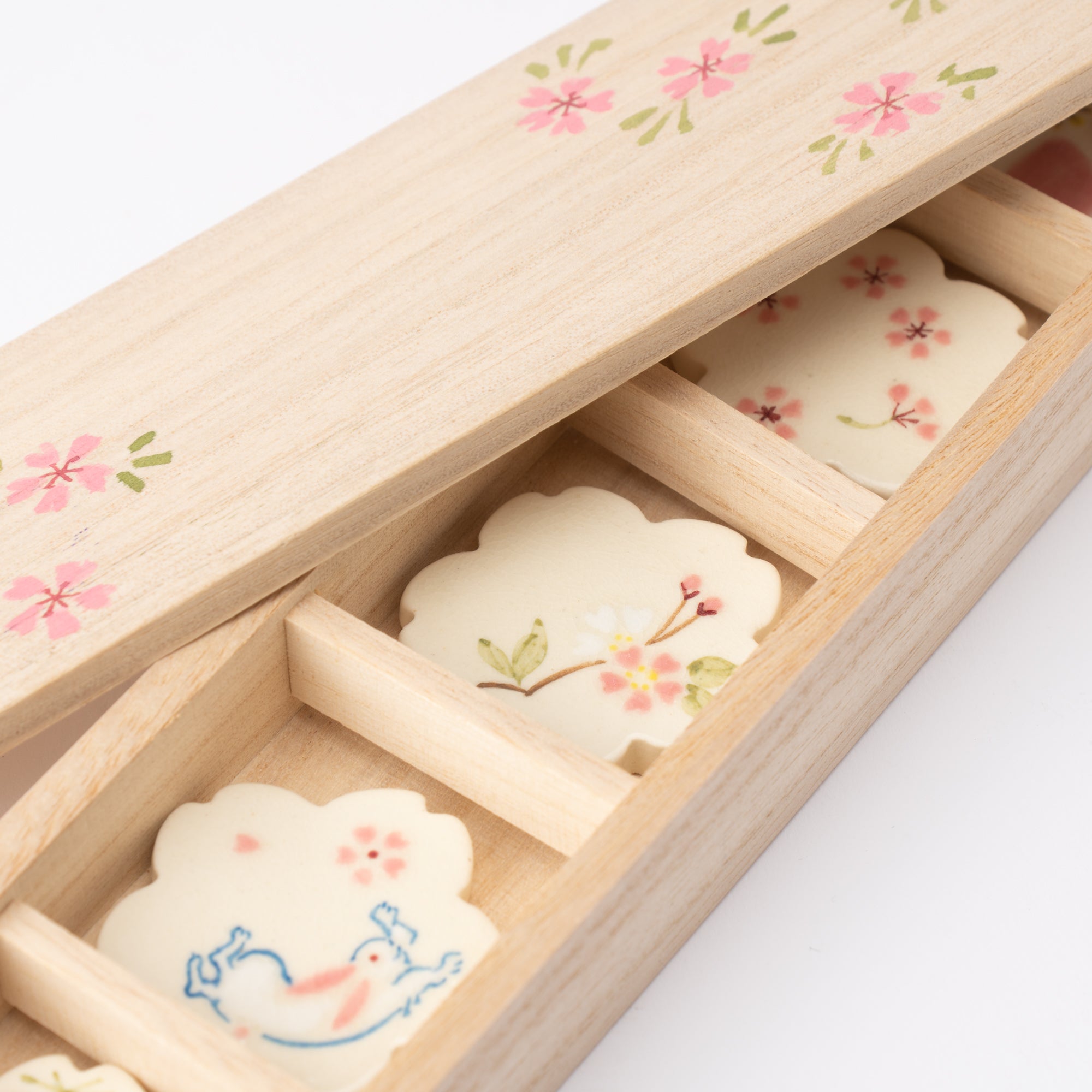 Tosen Kiln Sakura - Shaped Kiyomizu Ware Chopstick Rest Set - MUSUBI KILN - Quality Japanese Tableware and Gift