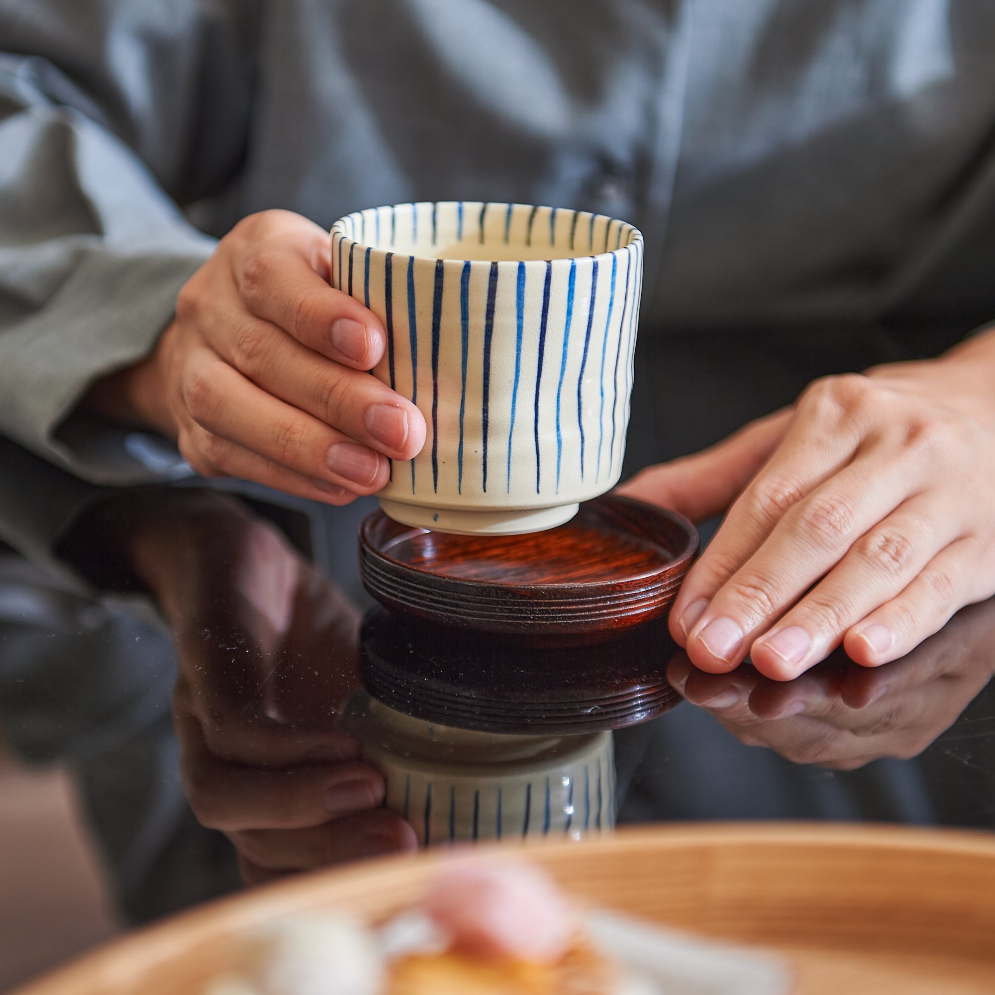 Tosen Kiln Tokusa Kiyomizu Ware Yunomi Japanese Teacup - MUSUBI KILN - Quality Japanese Tableware and Gift