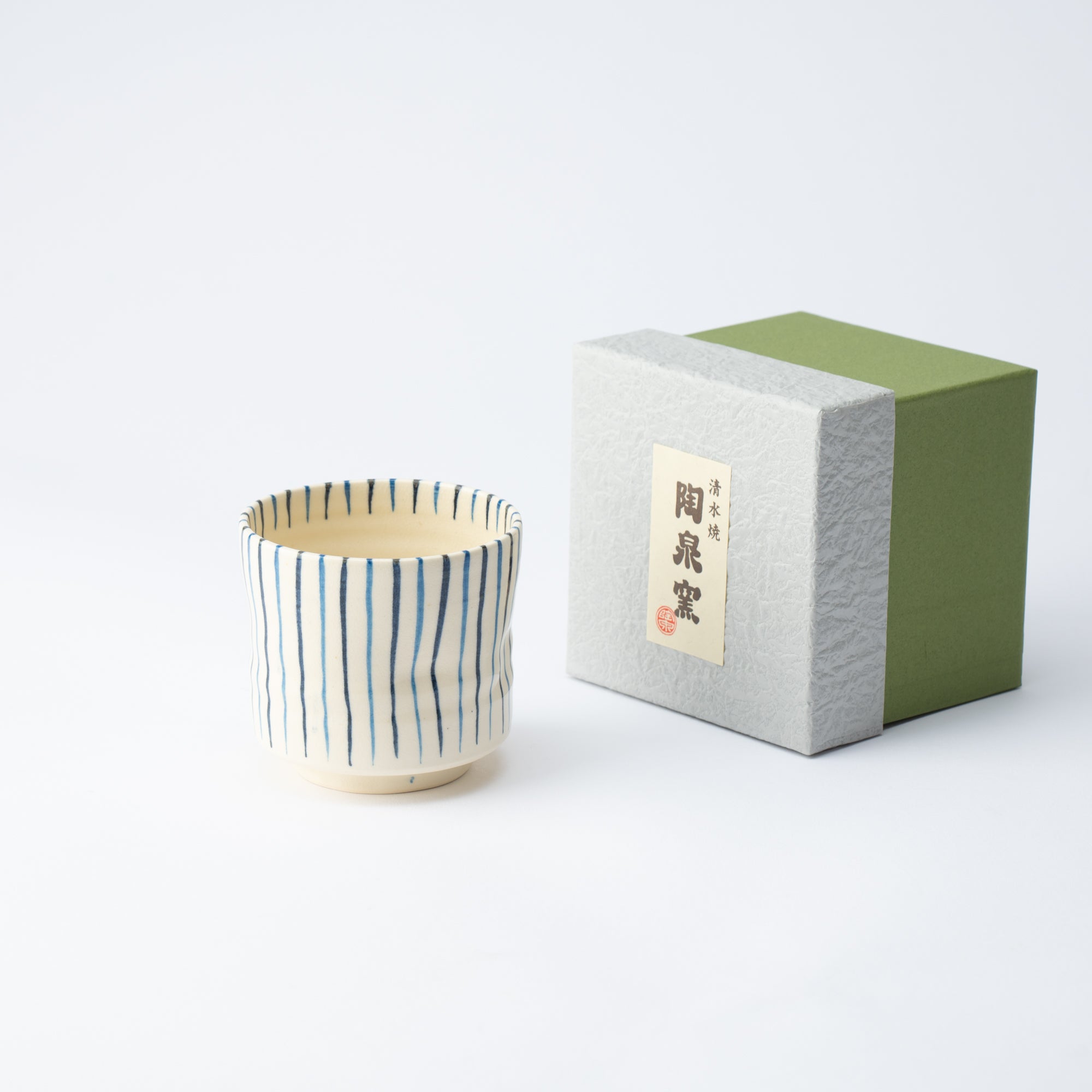 Tosen Kiln Tokusa Kiyomizu Ware Yunomi Japanese Teacup - MUSUBI KILN - Quality Japanese Tableware and Gift