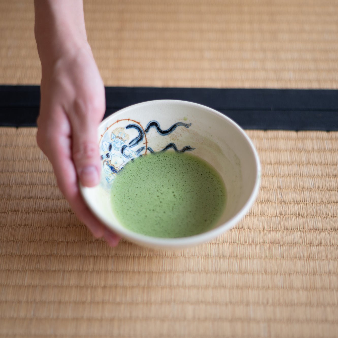 Tosen Kiln Wind God and Thunder God Kiyomizu Ware Matcha Bowl Chawan - MUSUBI KILN - Quality Japanese Tableware and Gift