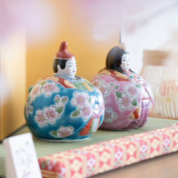 Toukou Kiln Sakura Kutani Hina Dolls with Mini Tatami Mat - MUSUBI KILN - Quality Japanese Tableware and Gift