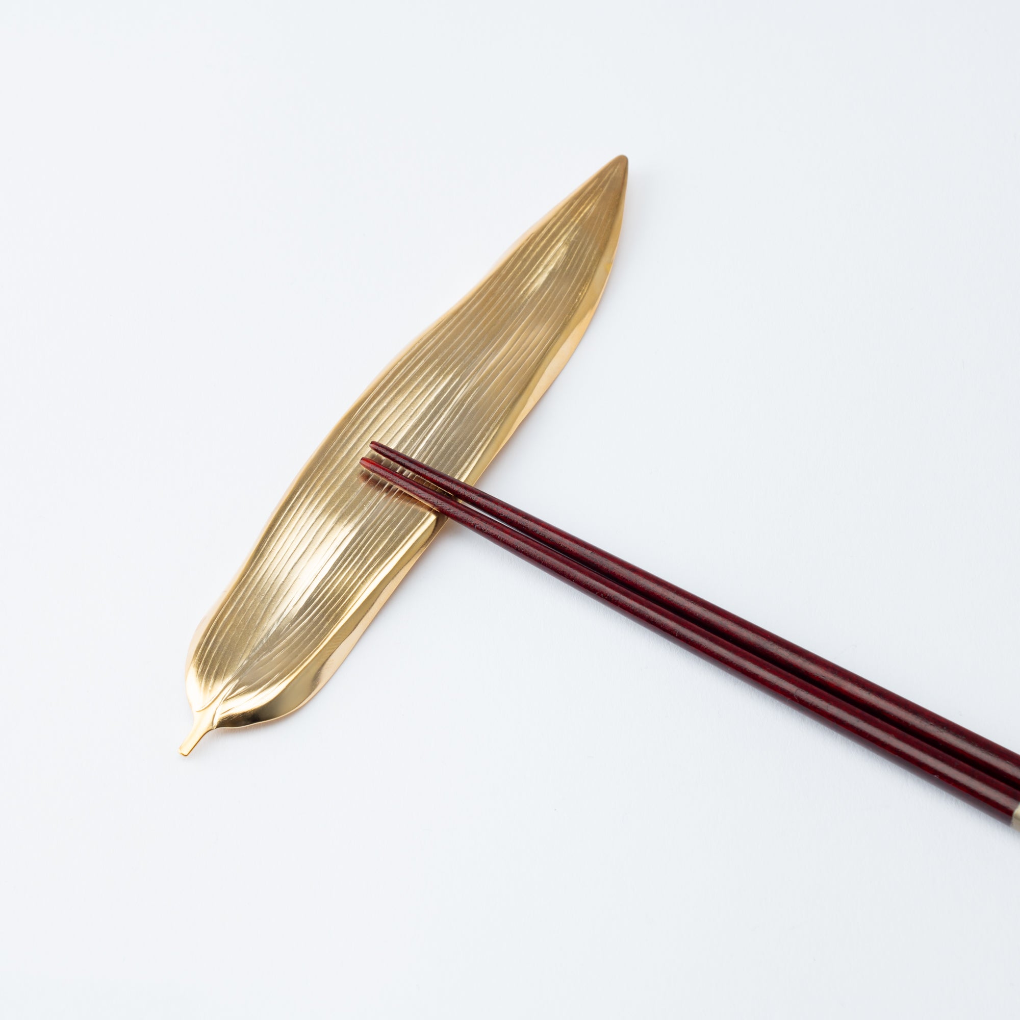 Tsubame Hutlery Gold Bamboo Leaf Cutlery Rest - MUSUBI KILN - Quality Japanese Tableware and Gift