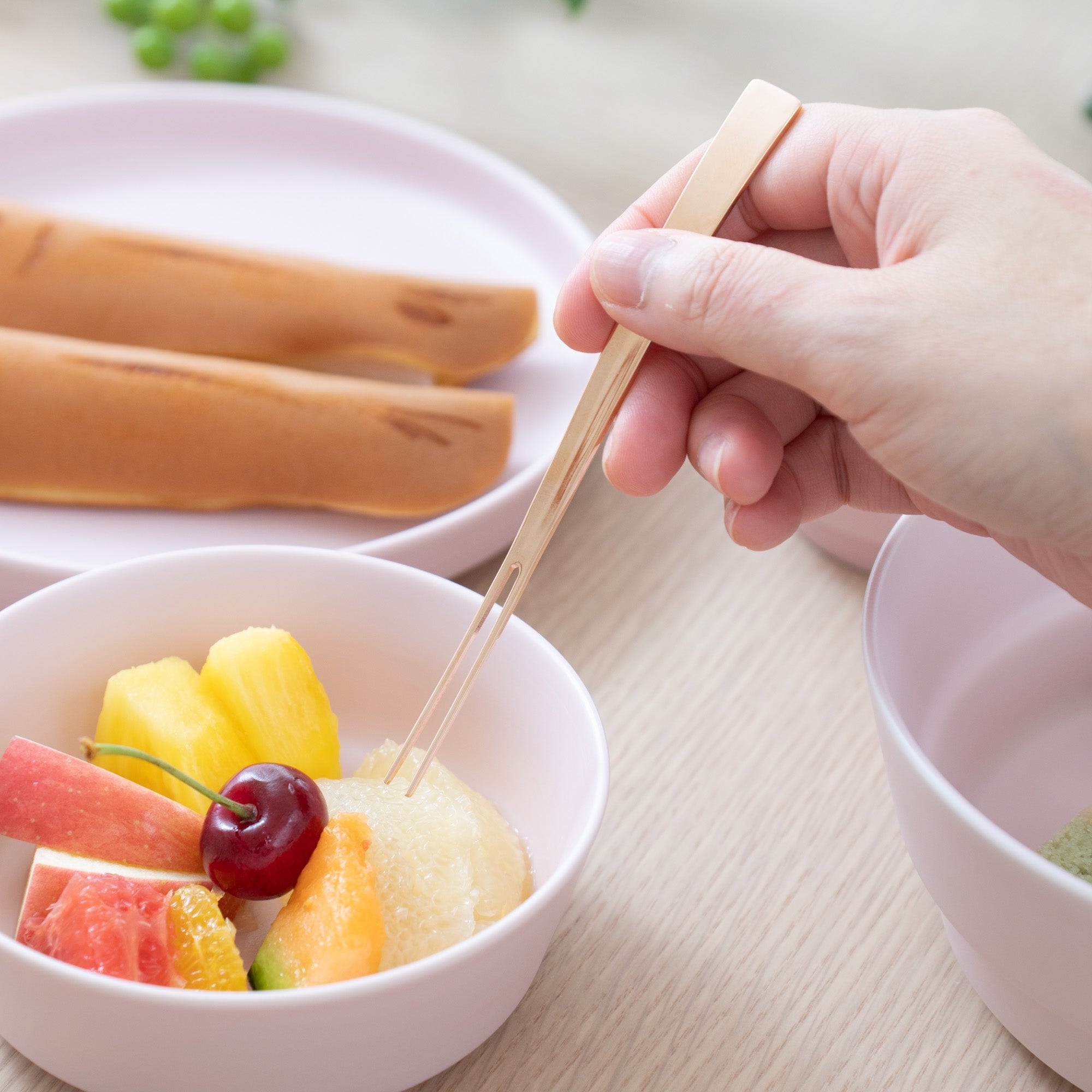 Tsubame URBAN Pink Gold Fruit Fork - MUSUBI KILN - Quality Japanese Tableware and Gift