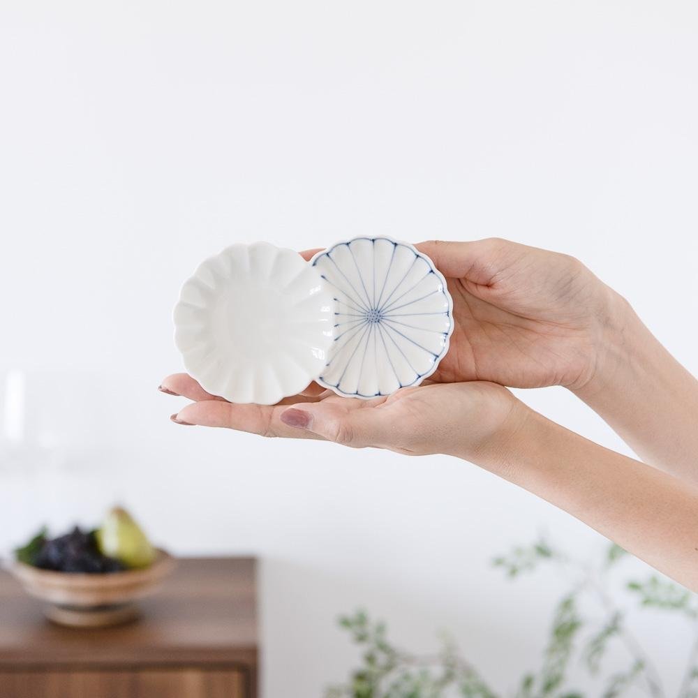 Two Chrysanthemum Radiate Hasami Sauce Plate - MUSUBI KILN - Quality Japanese Tableware and Gift